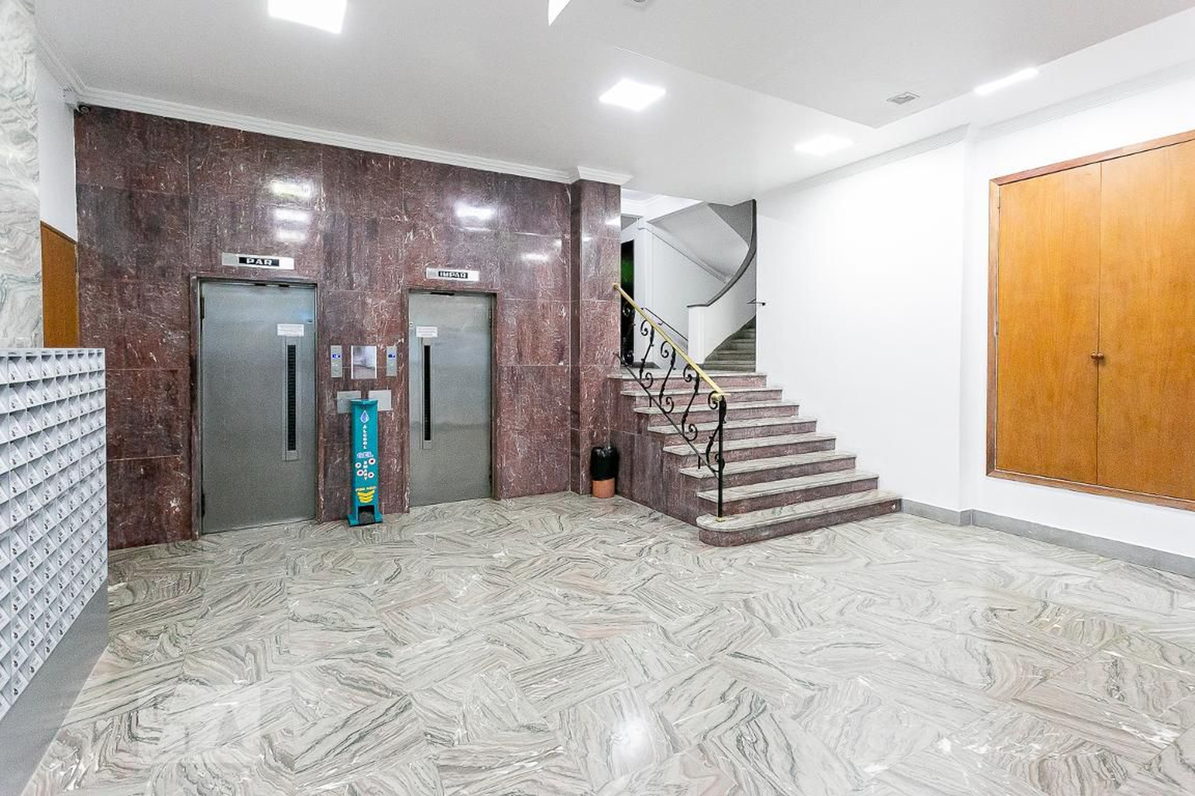 Hall - Conjunto Residencial Suiço