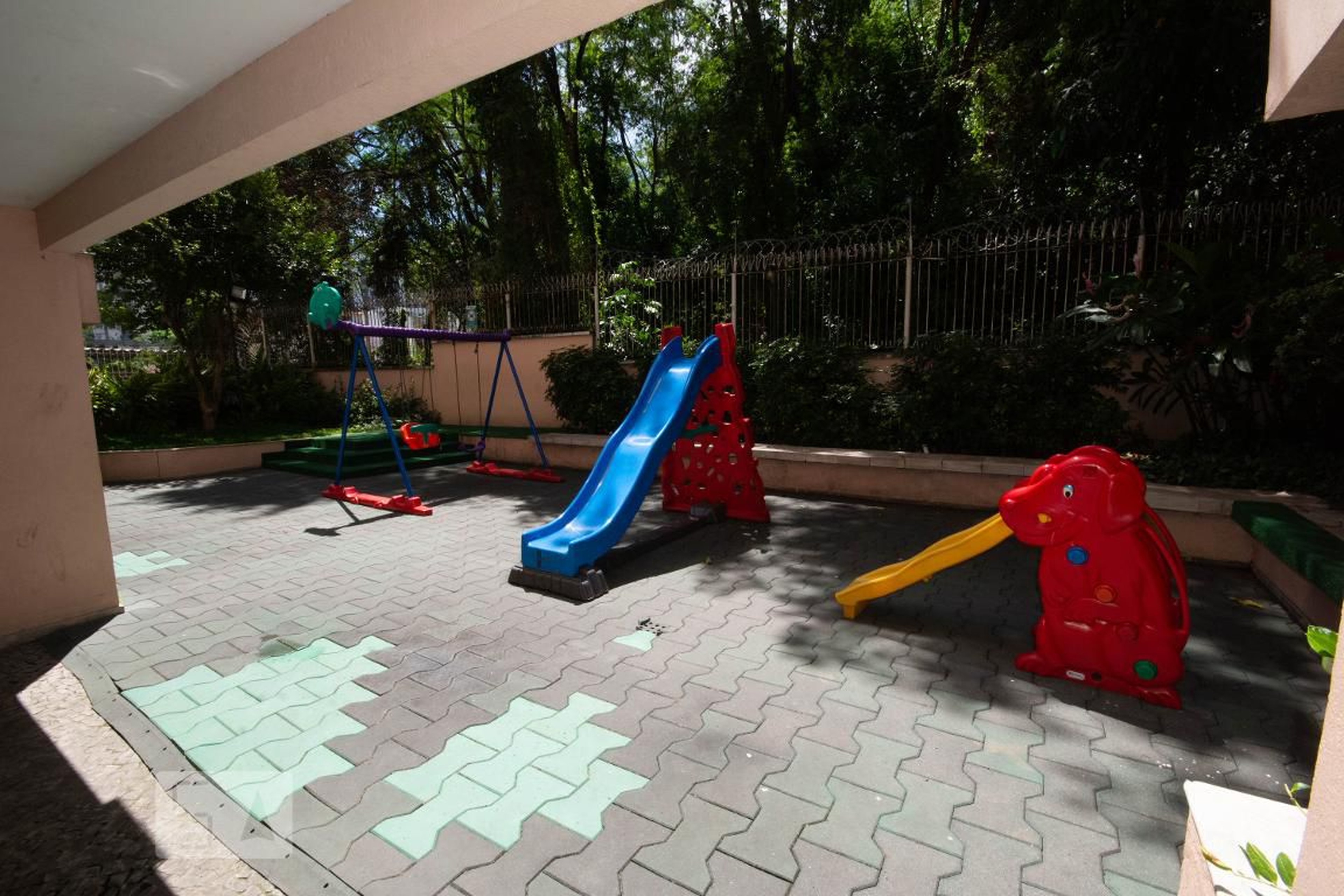 Quadra - Edifício Residence Laranjeira Club