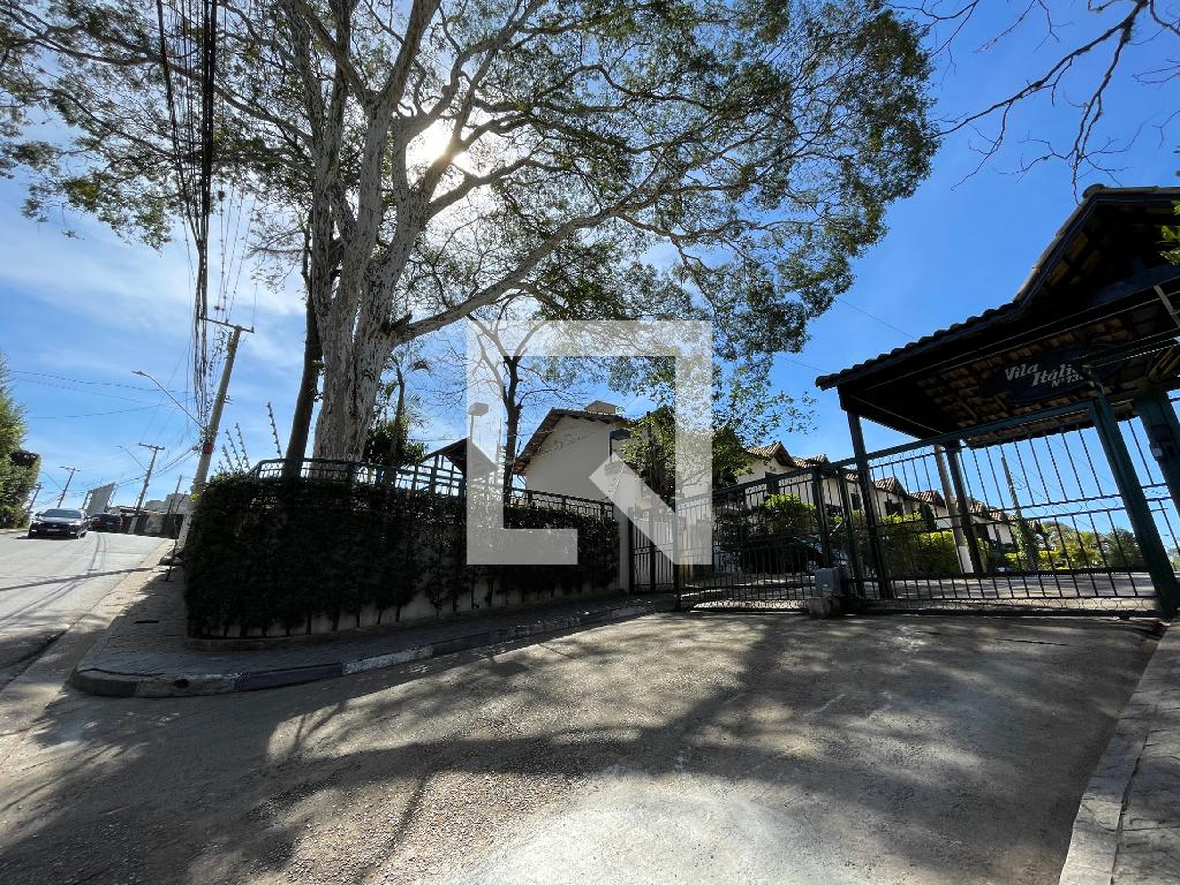 Fachada Condomínio Vila Itália