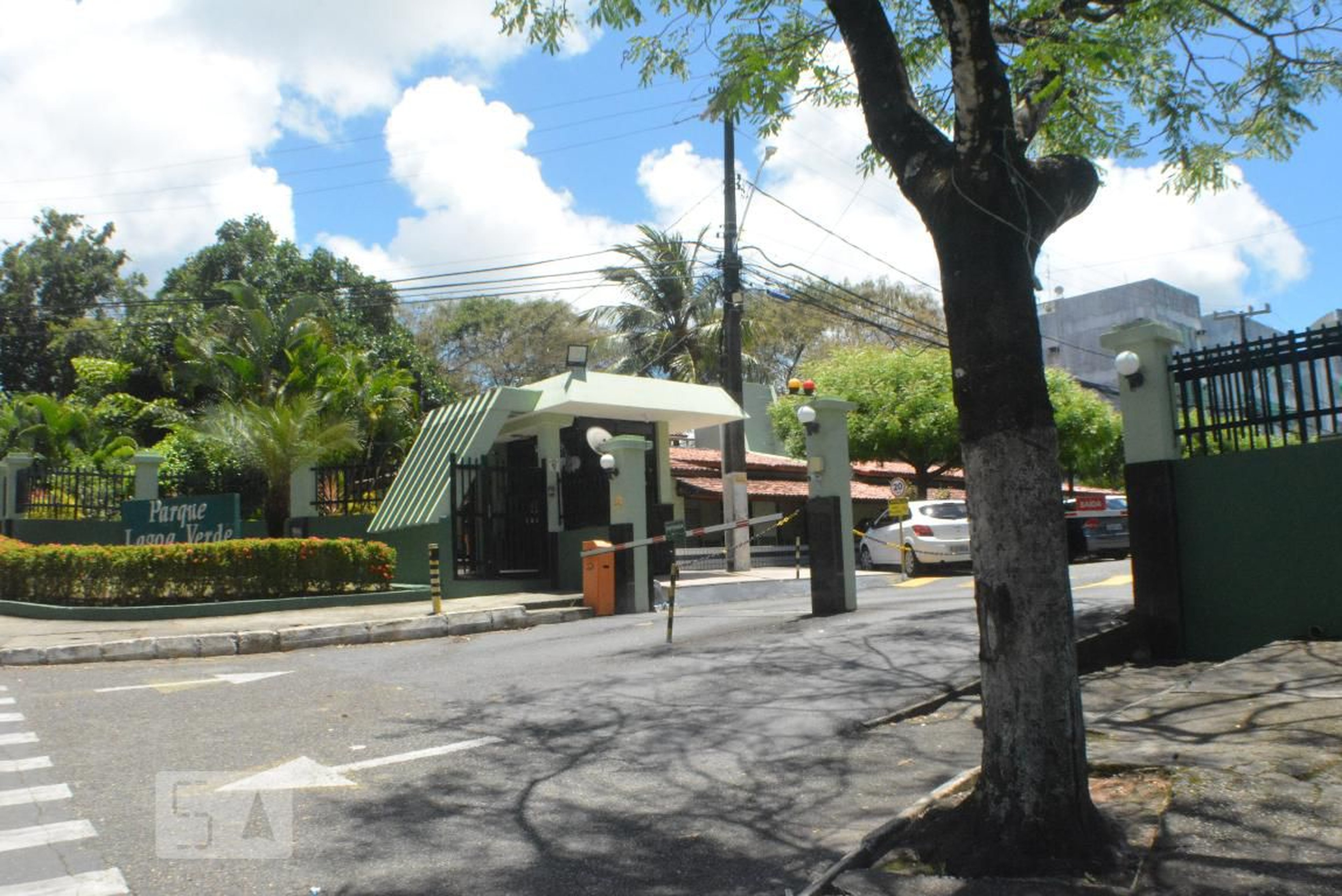 Fachada do Condomínio Condomínio em Rua Adalgisa Souza Pinto, 170