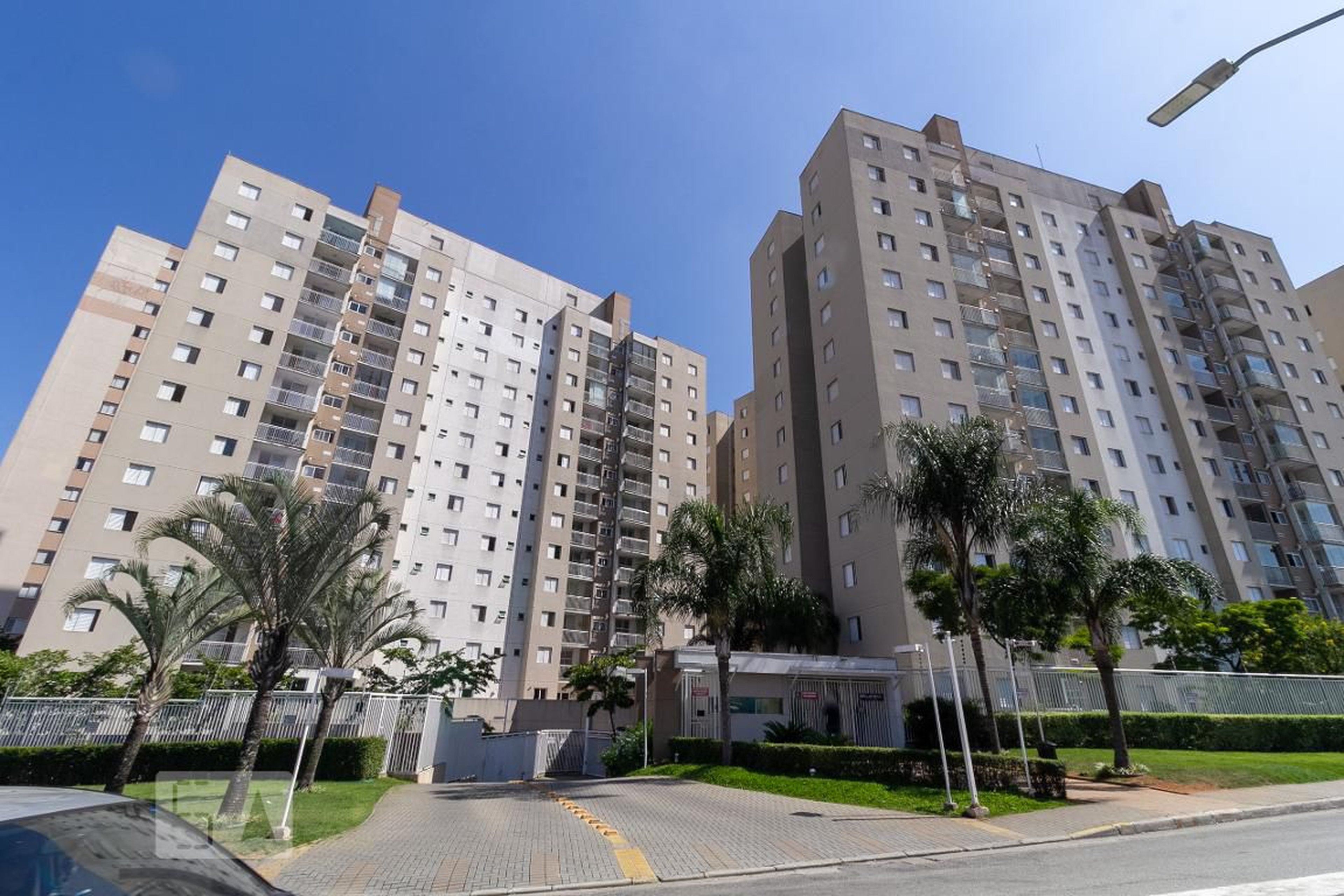 Fachada do Condomínio Condomínio Bella