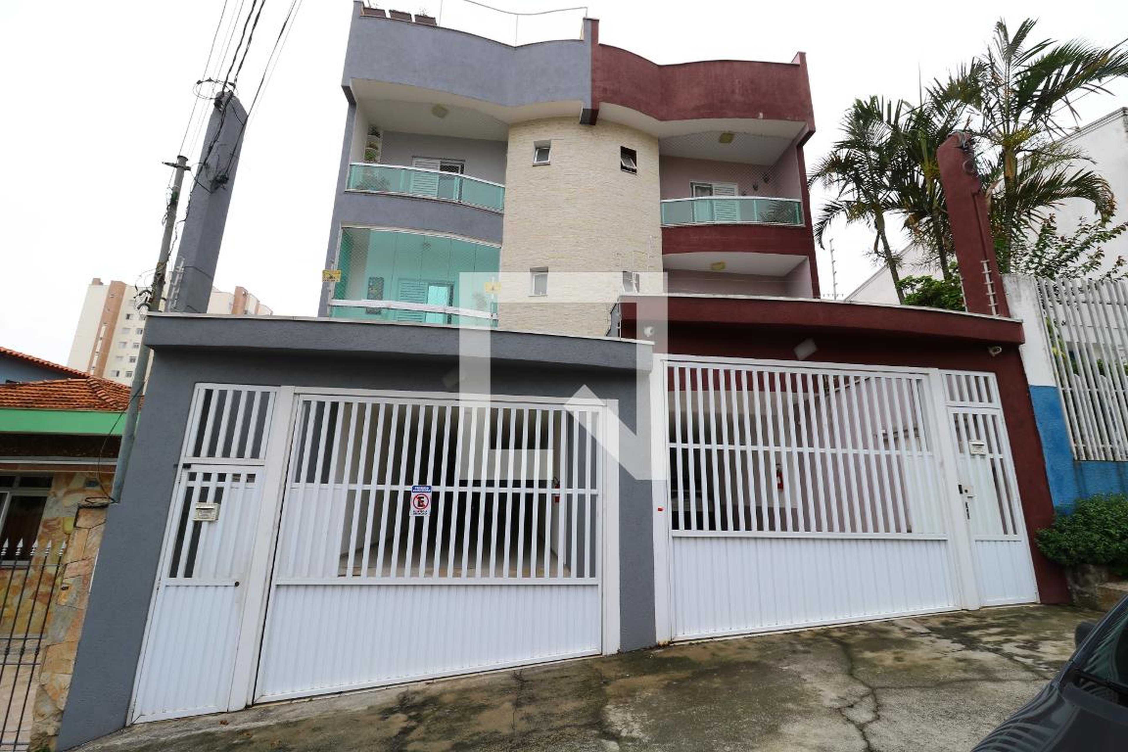 Fachada Condomínio em Rua Caiapós, 132