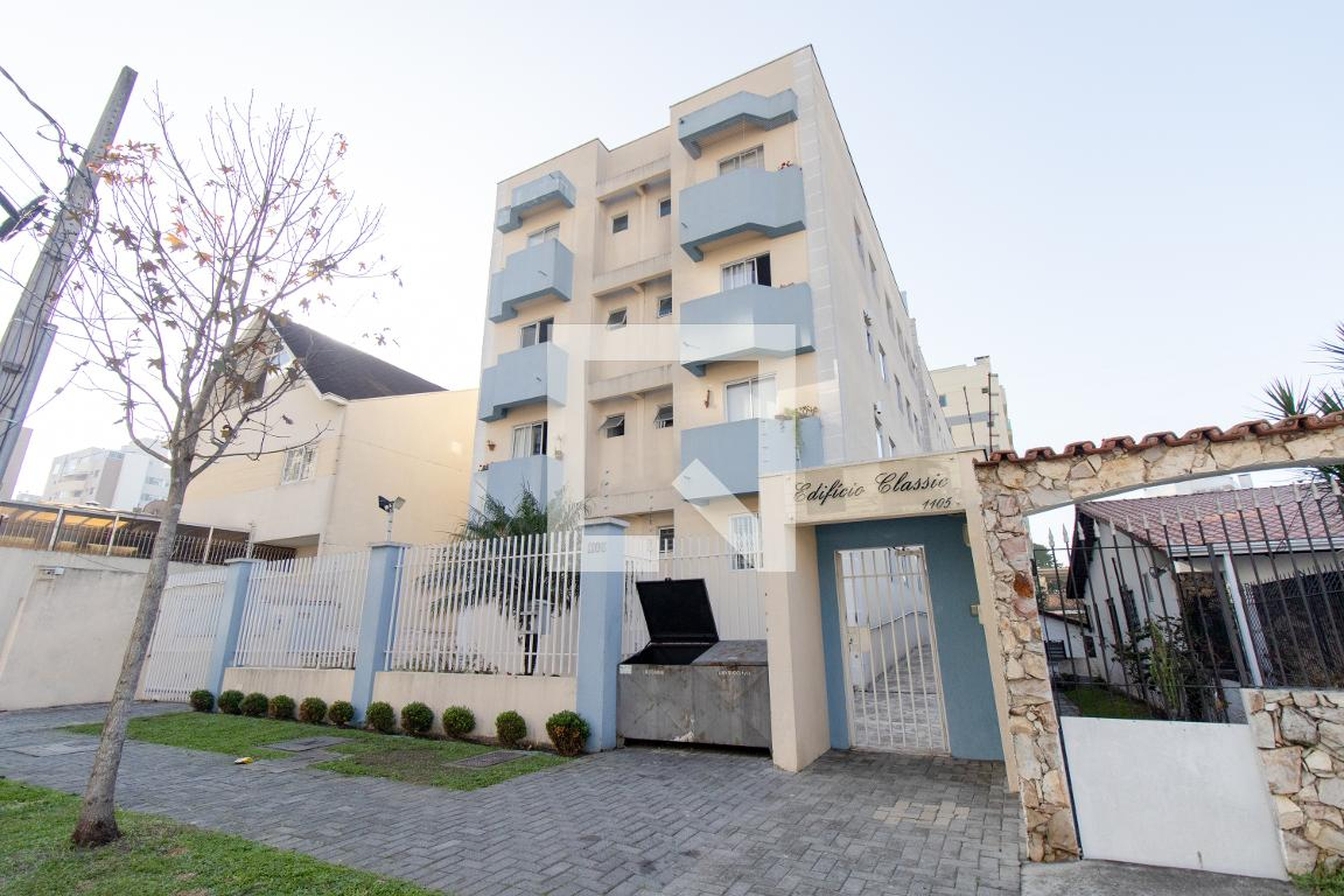 Fachada do Condomínio Edifício Classic