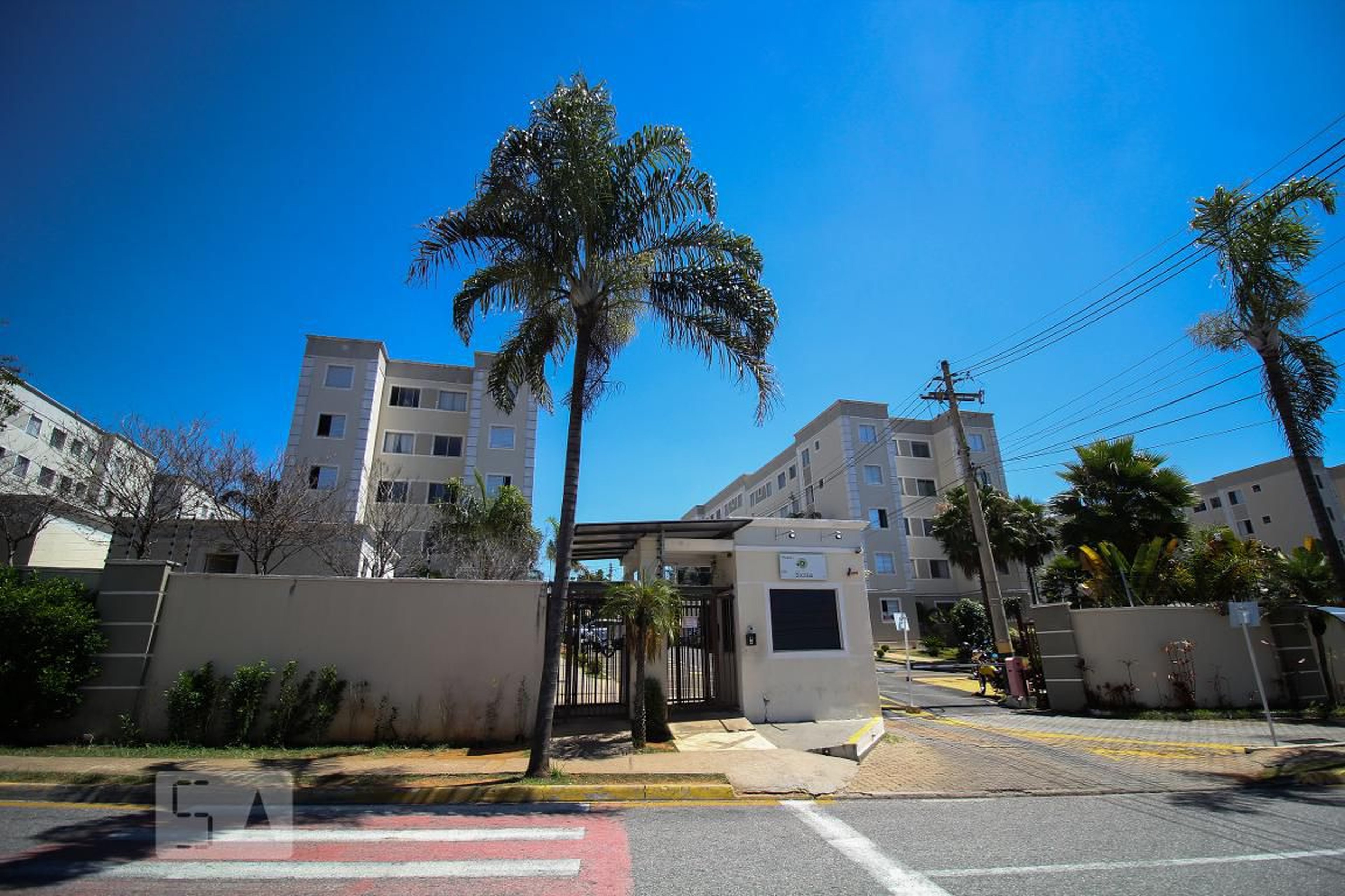 Fachada Condomínio em Avenida Adolpho Massaglia, apto 800