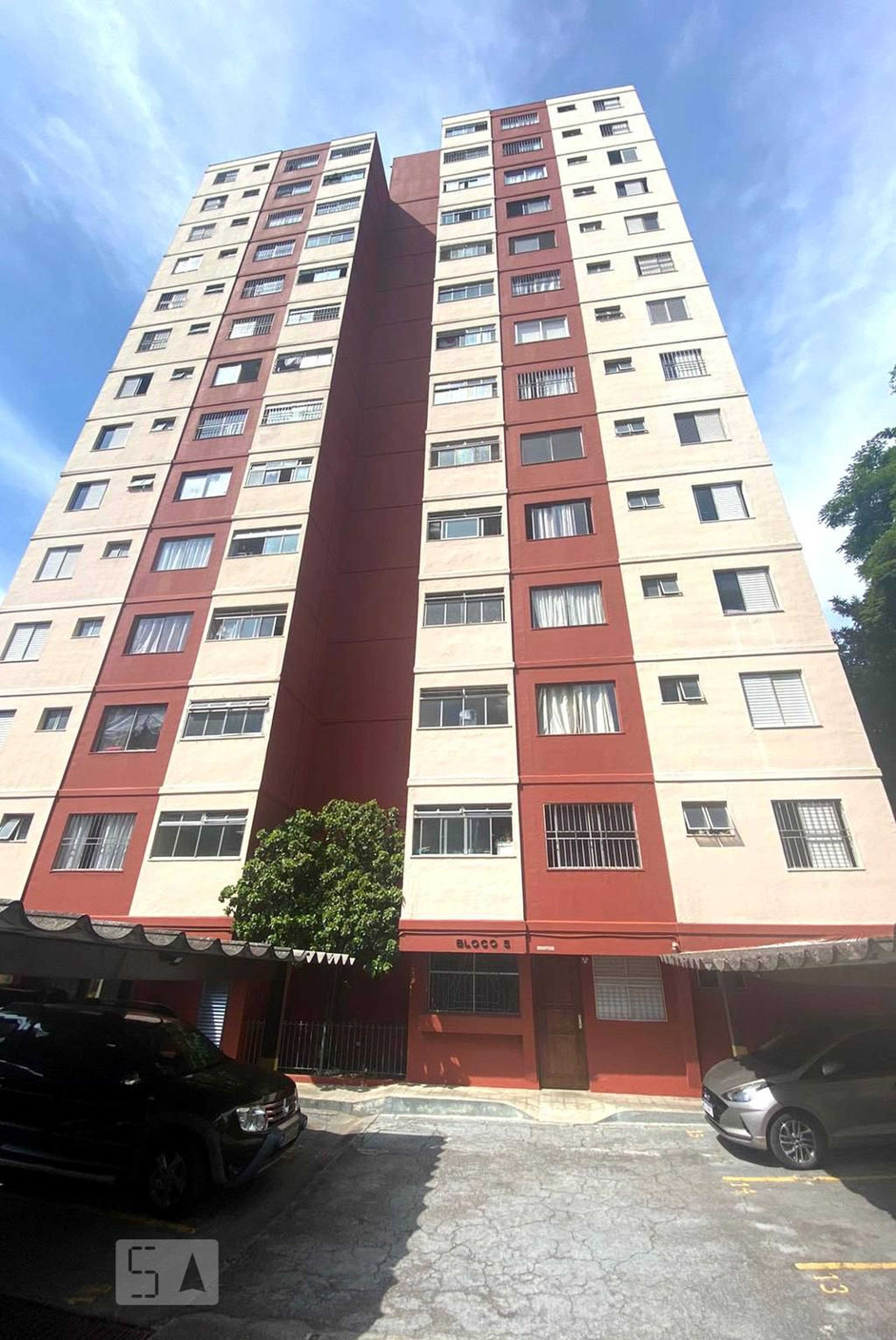 Fachada do Prédio Condomínio Jardim Tropical