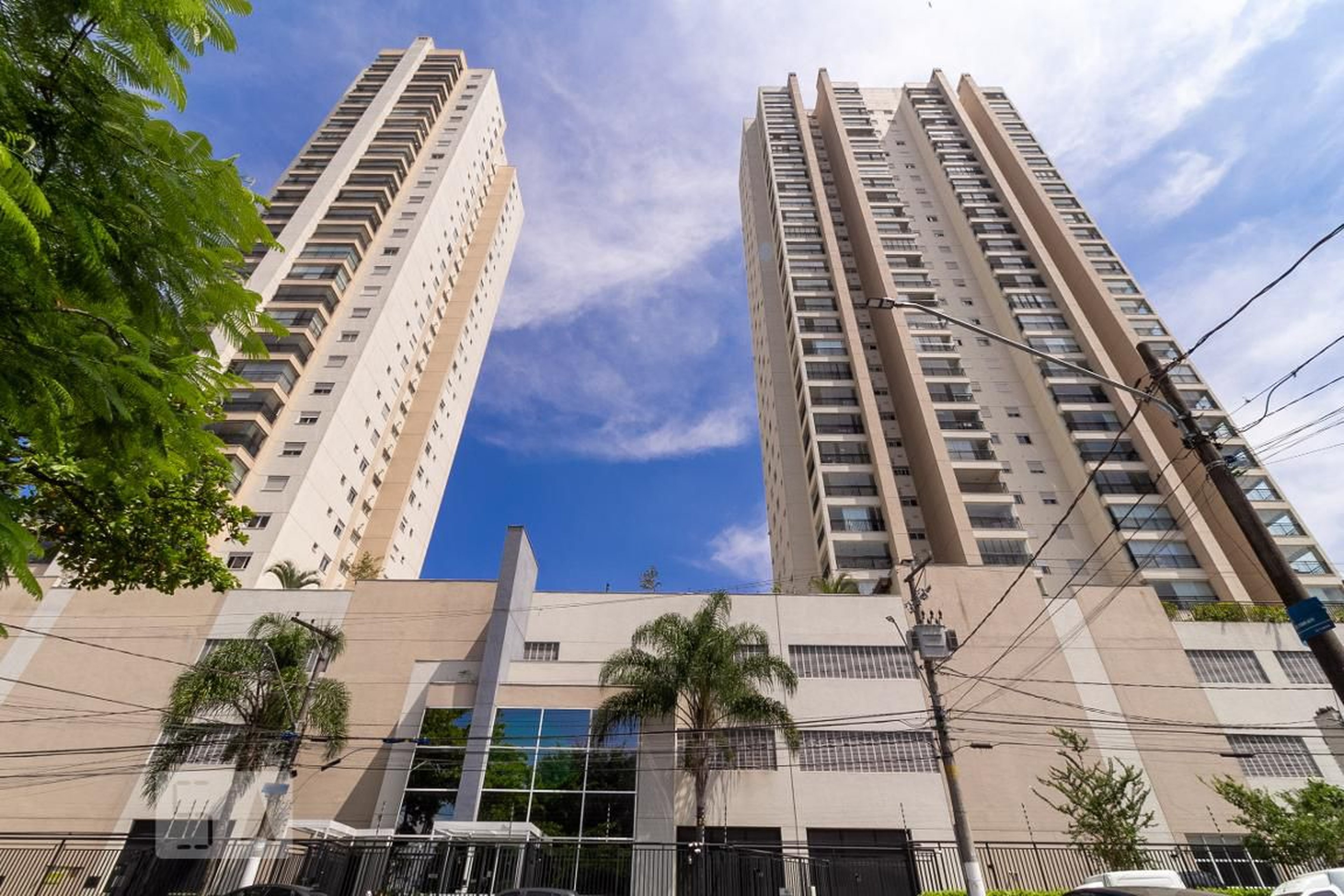 Fachada do Condomínio Condomínio em Avenida João XXIII, 998