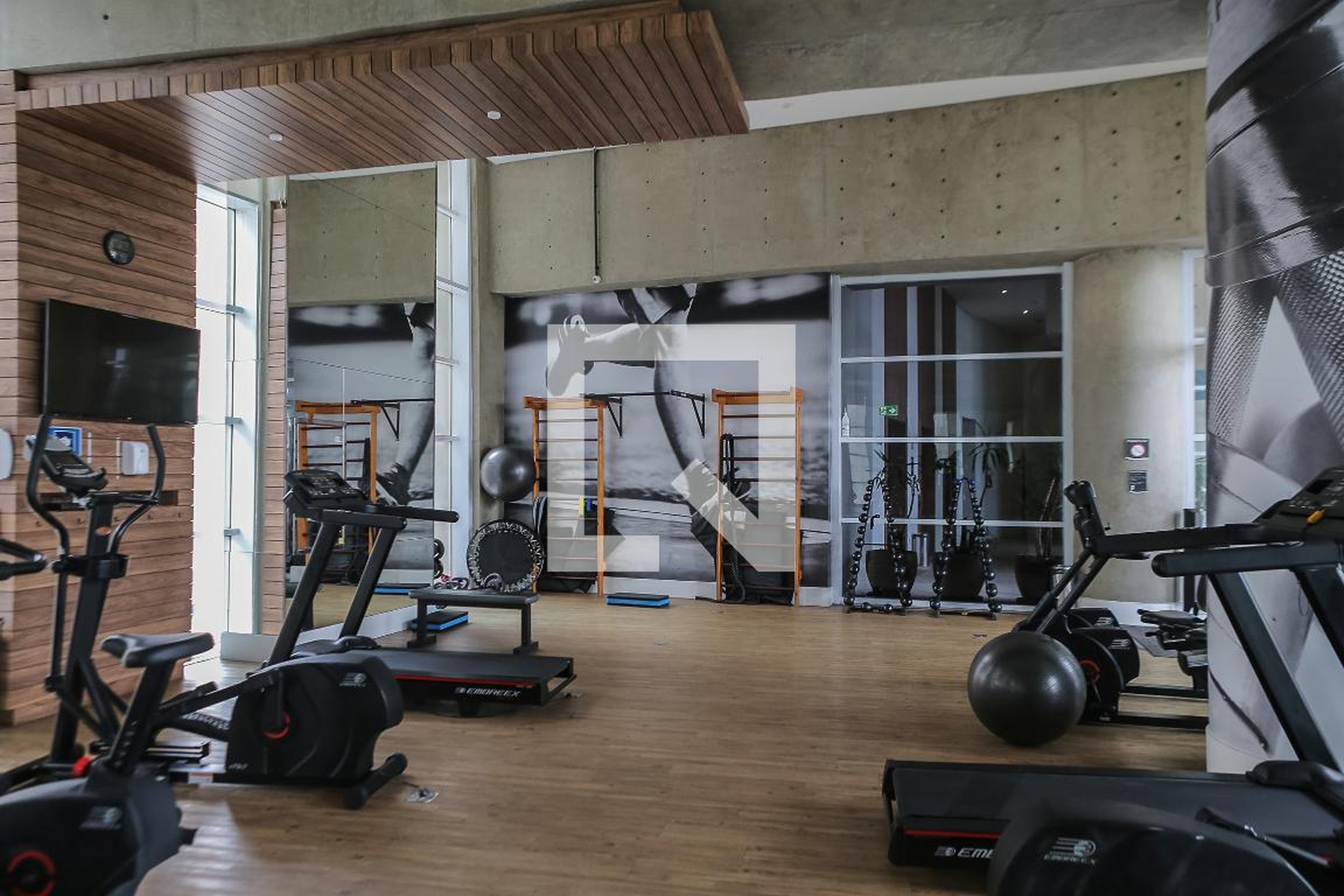 Academia - Unlimited Ocean Front