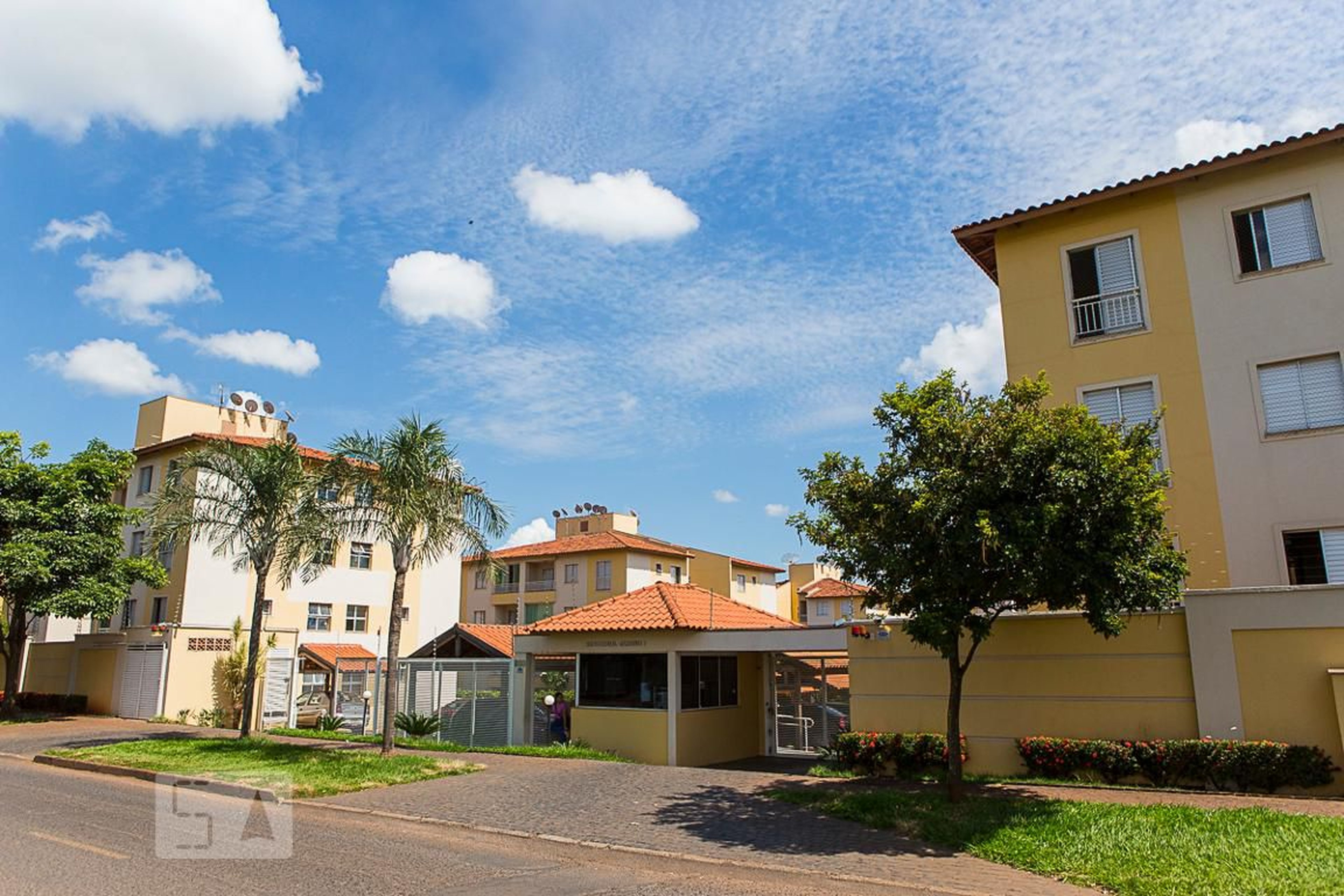 Fachada do Condominio Condomínio Jaragua I