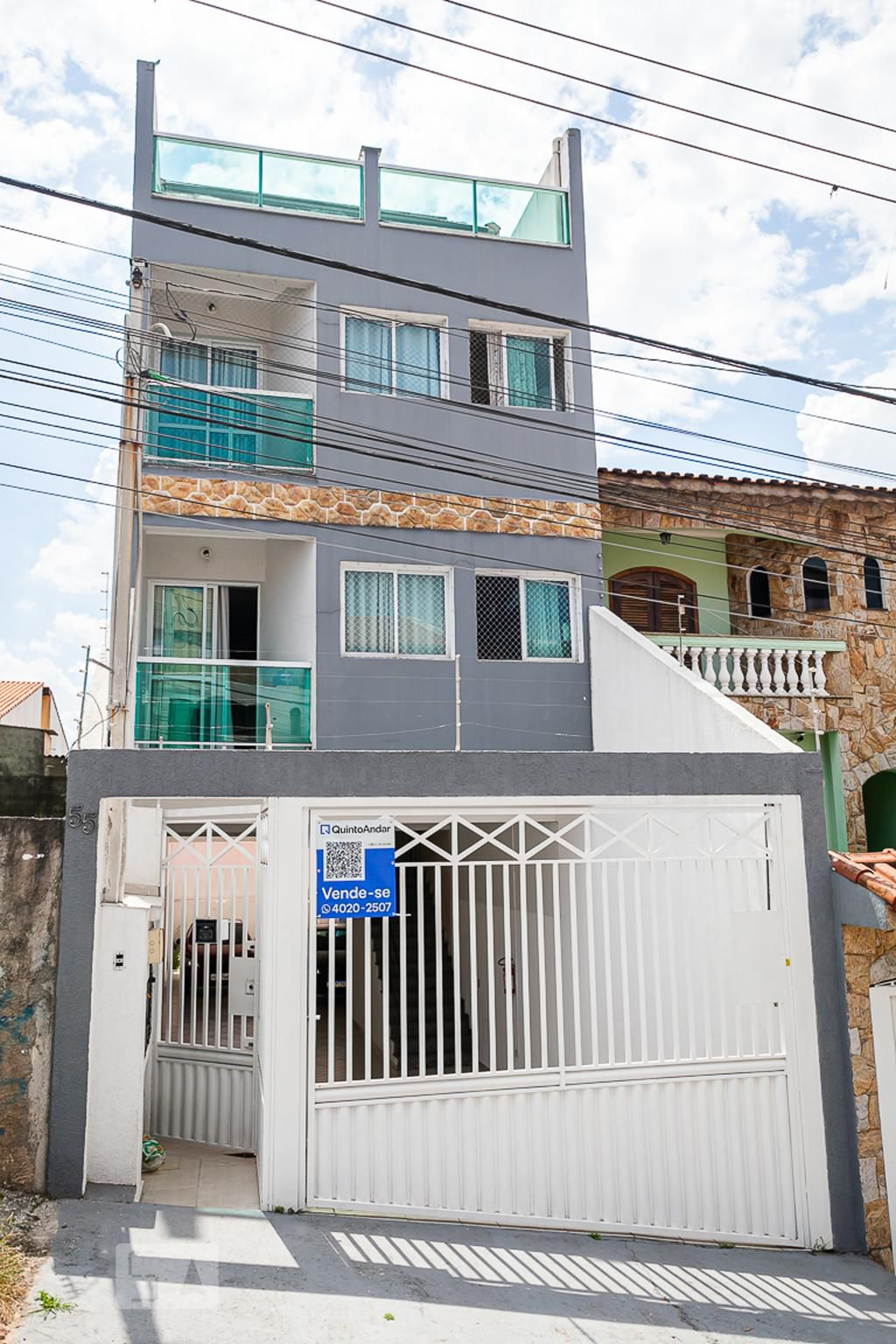 Fachada Condomínio em Rua Alberto Suocci, 55
