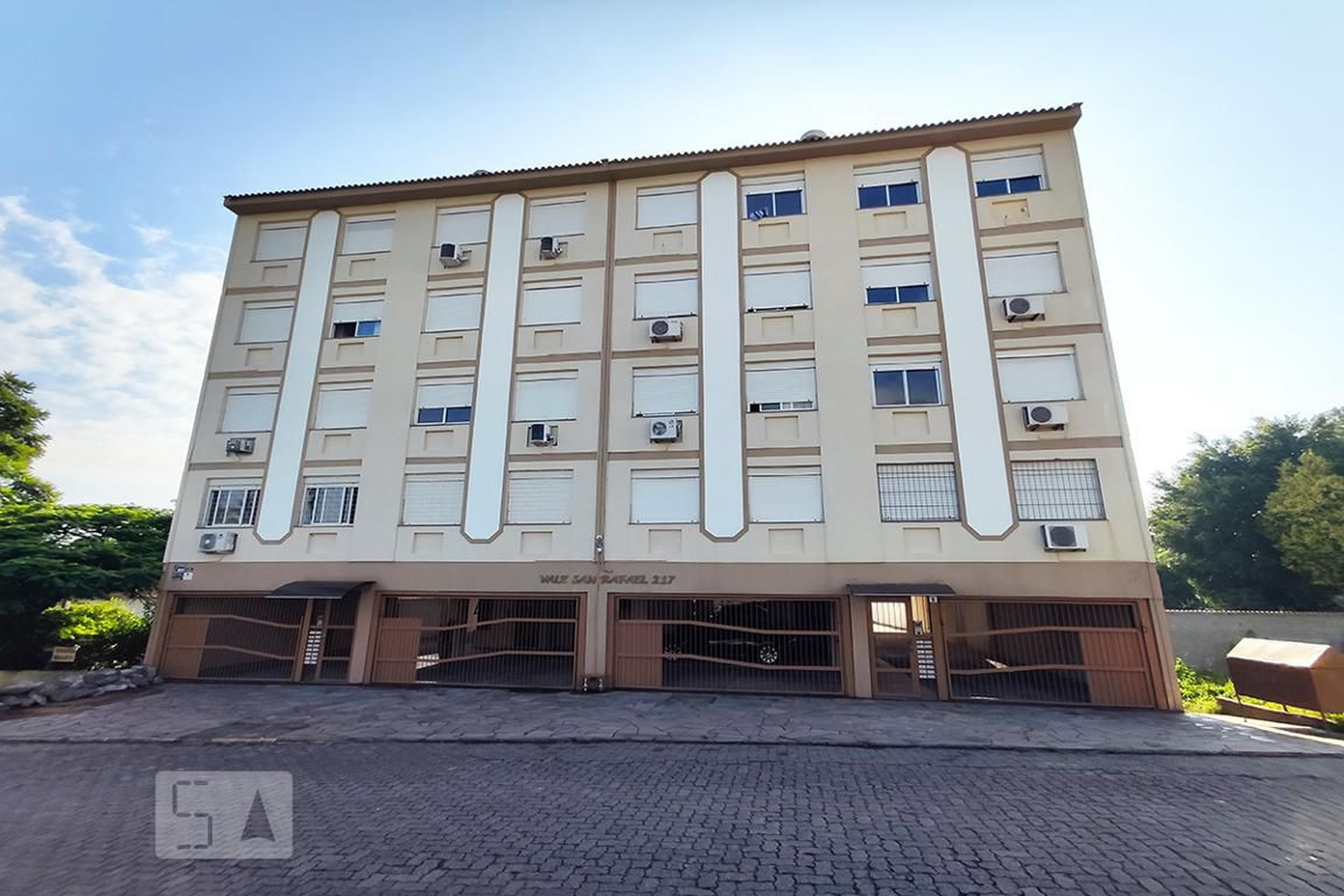 Fachada do Condomínio Condomínio San Rafael