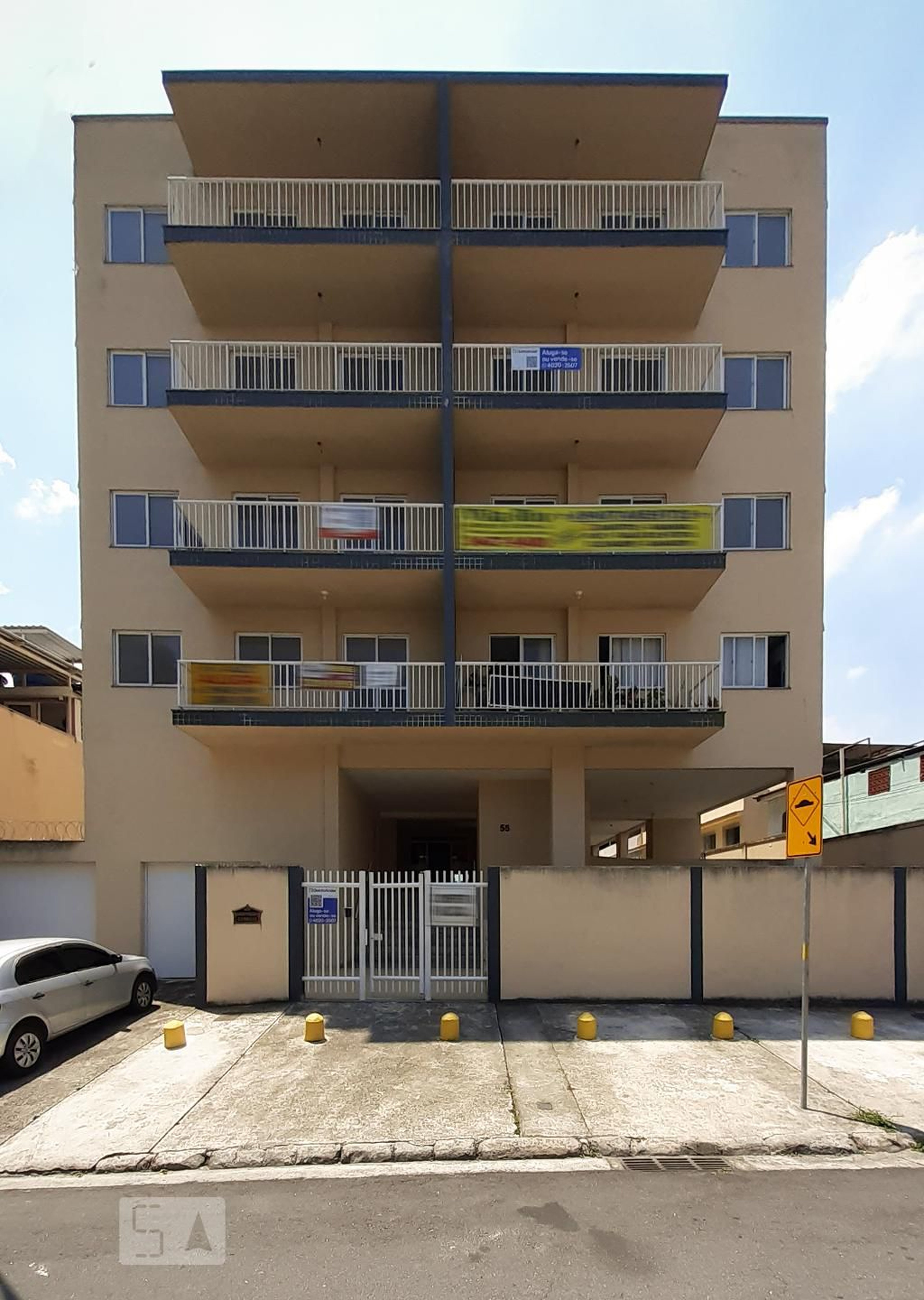 Fachada do Condomínio Condomínio em Rua Lima Drumond, 55