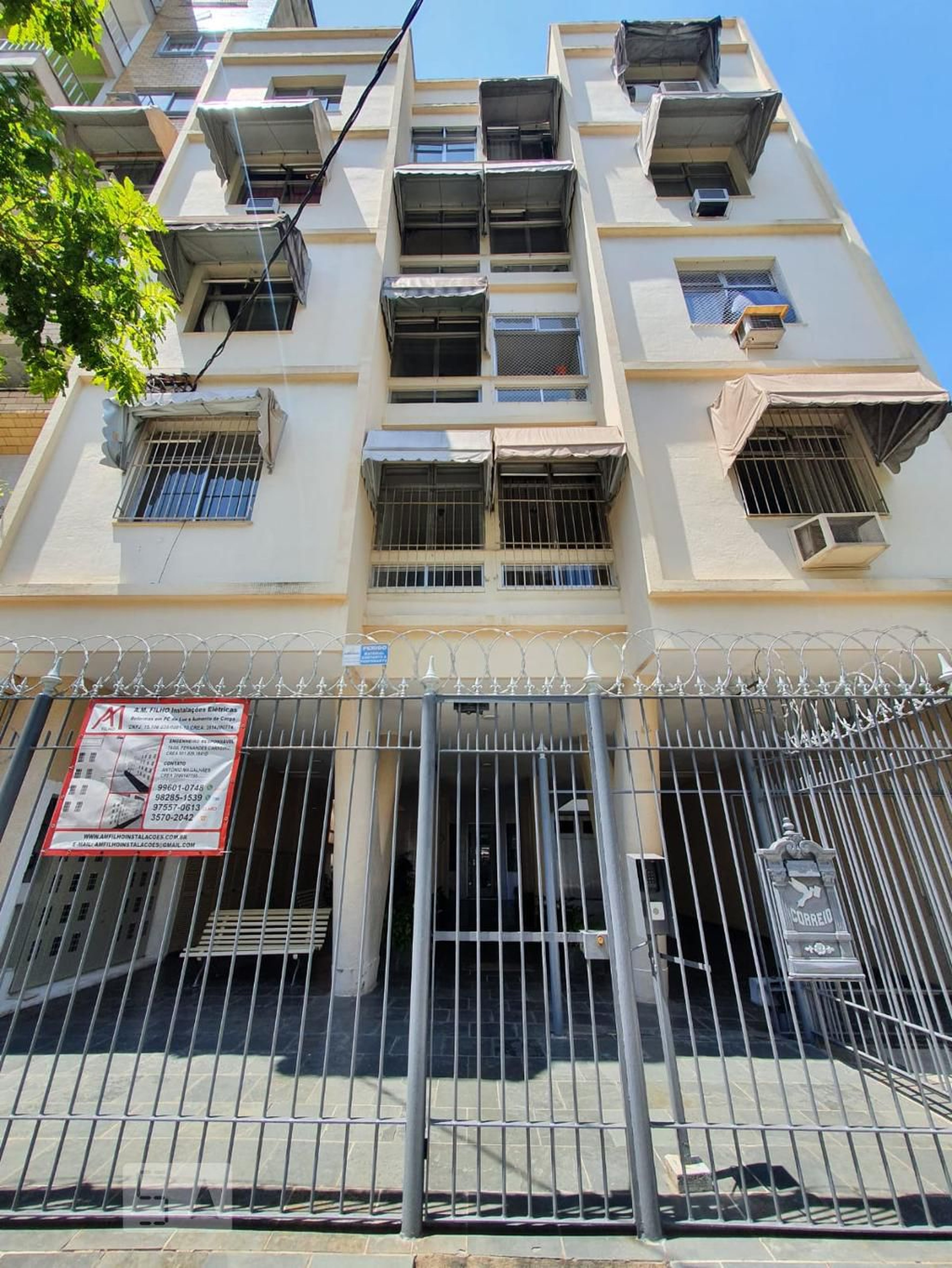 Fachada Condomínio em Rua Visconde de Abaeté, 42