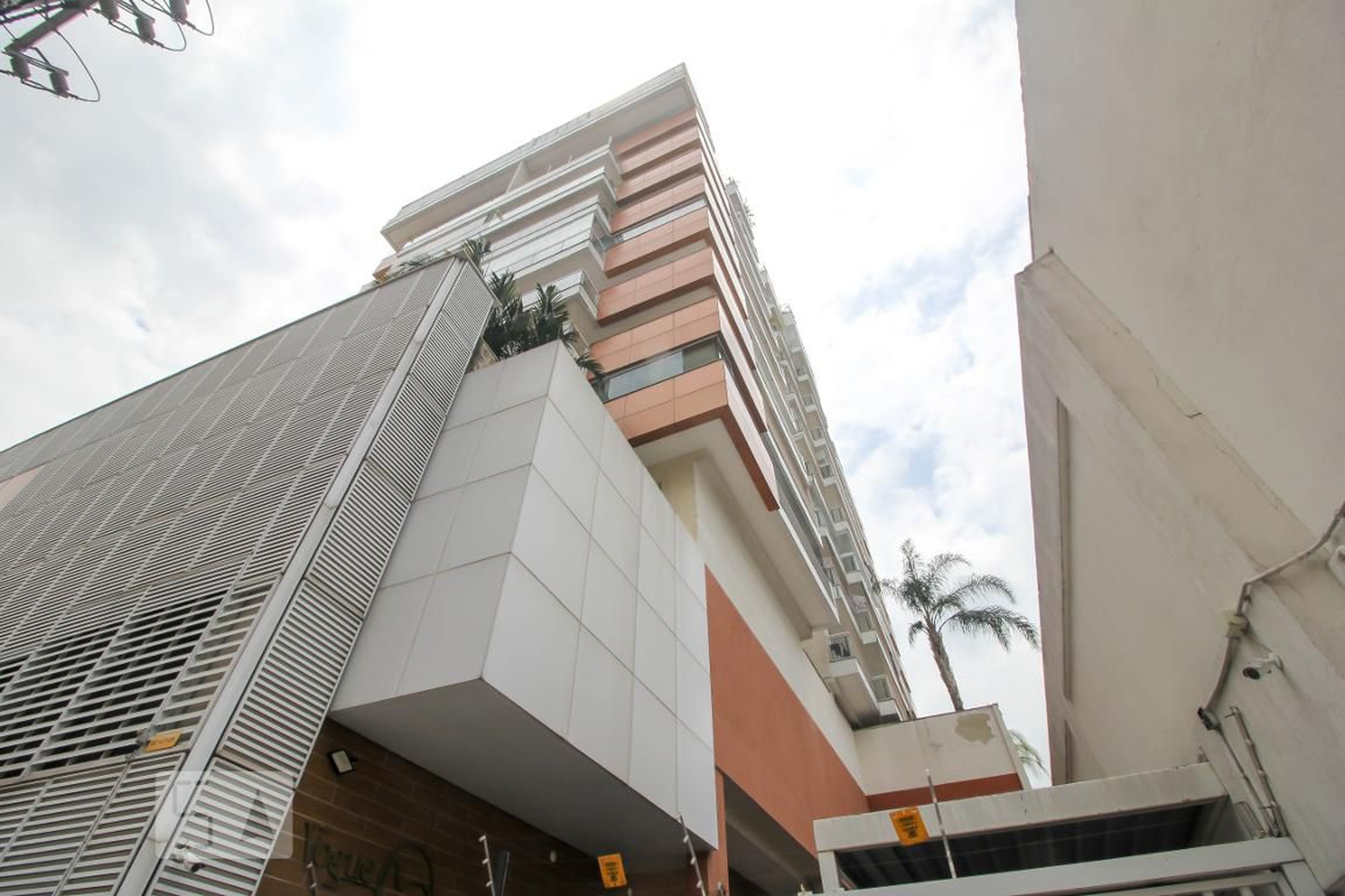 Fachada do Condomínio Condomínio Vogue