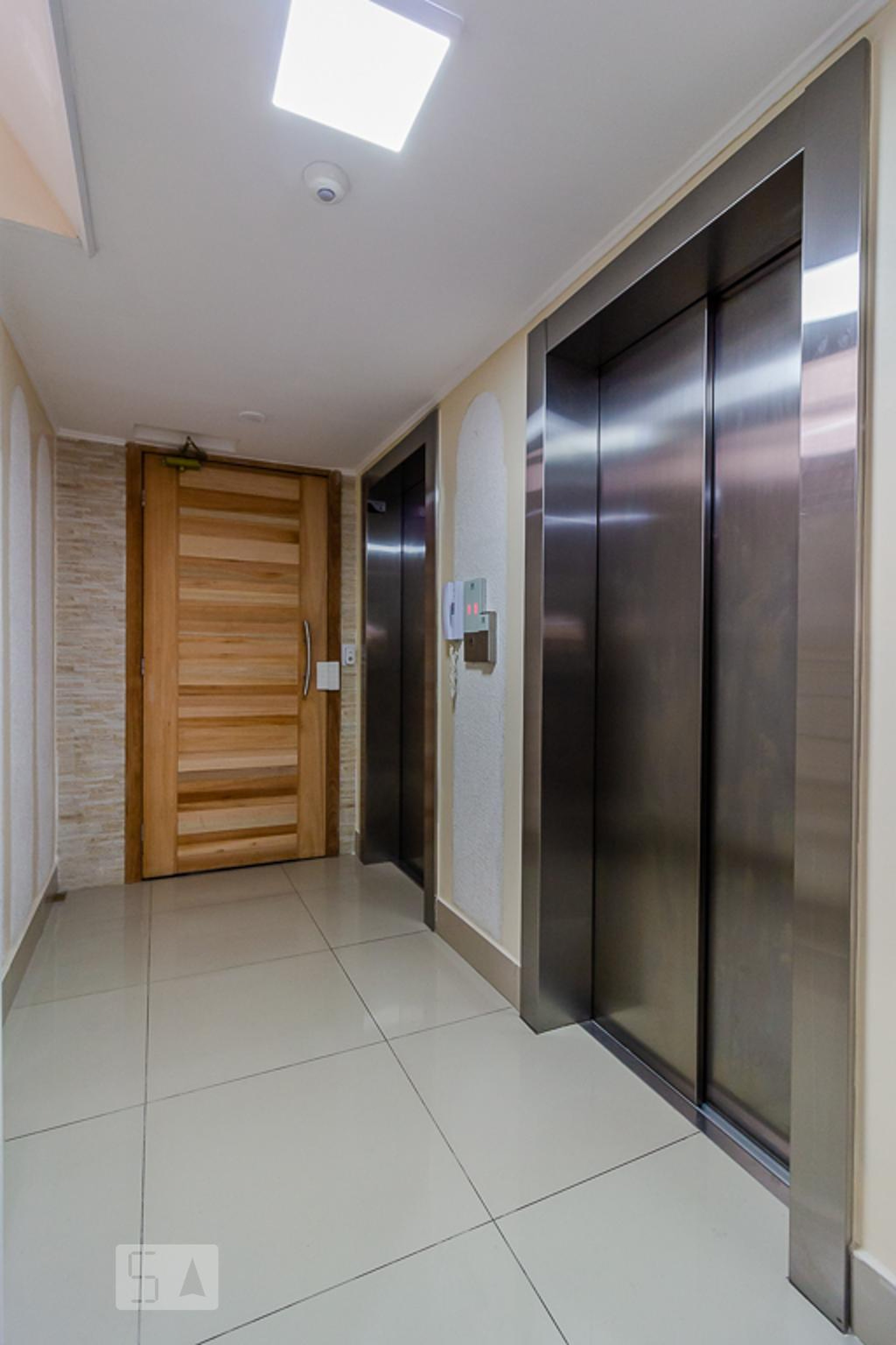 Elevador - Petit Chalet