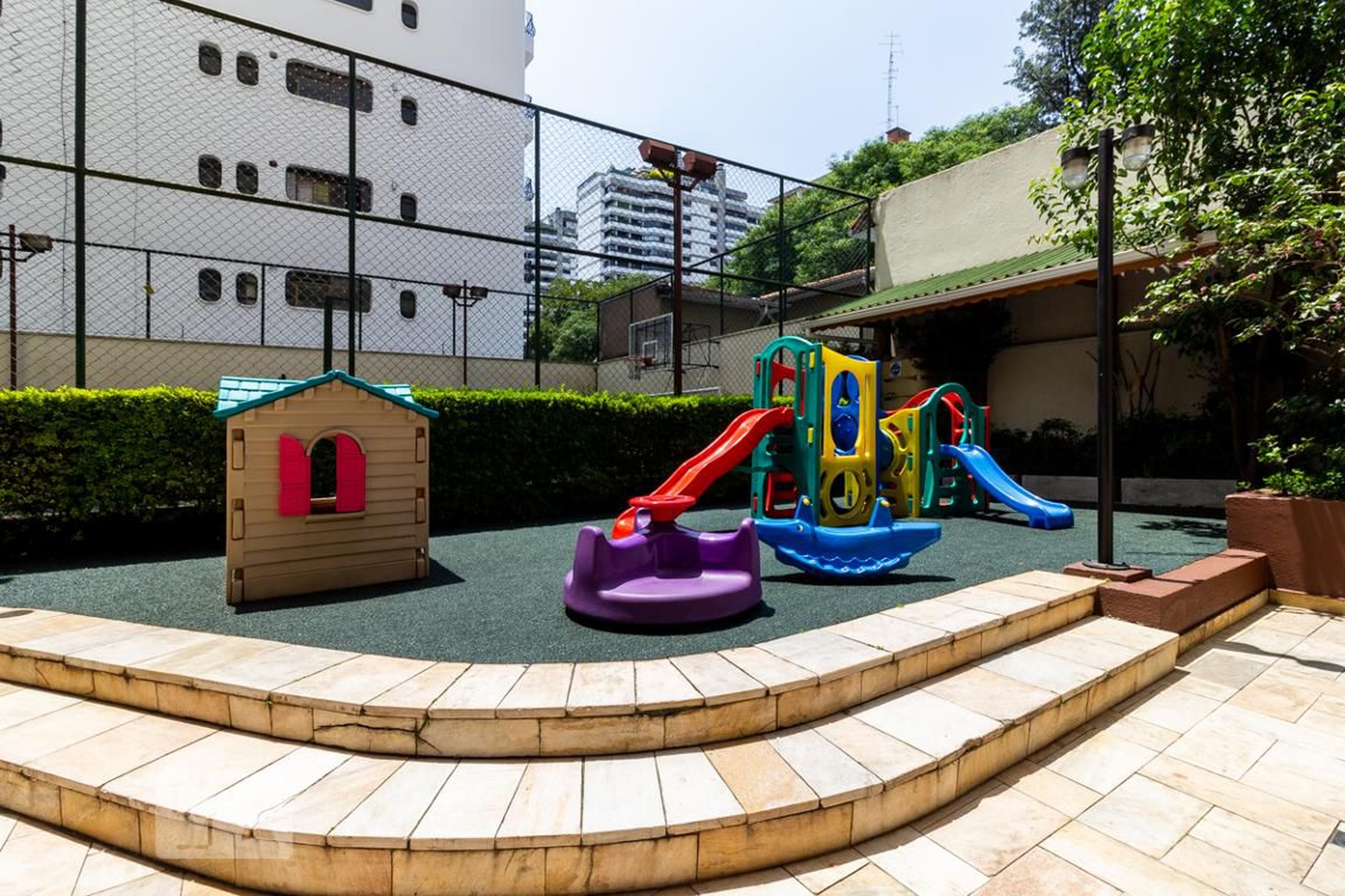 Playground - Maison Classic