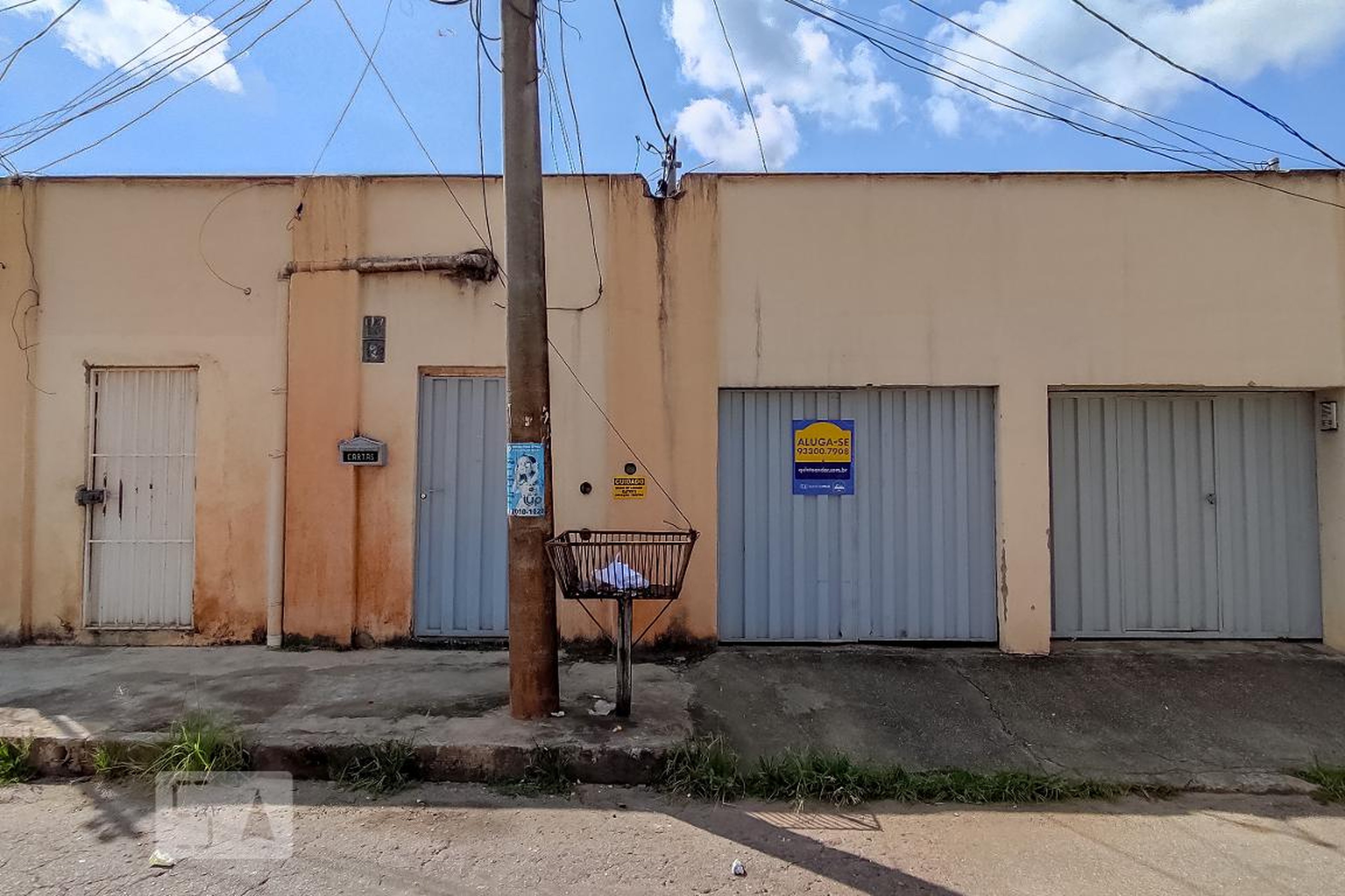 Fachada Condomínio em Rua Paineiras, 2086