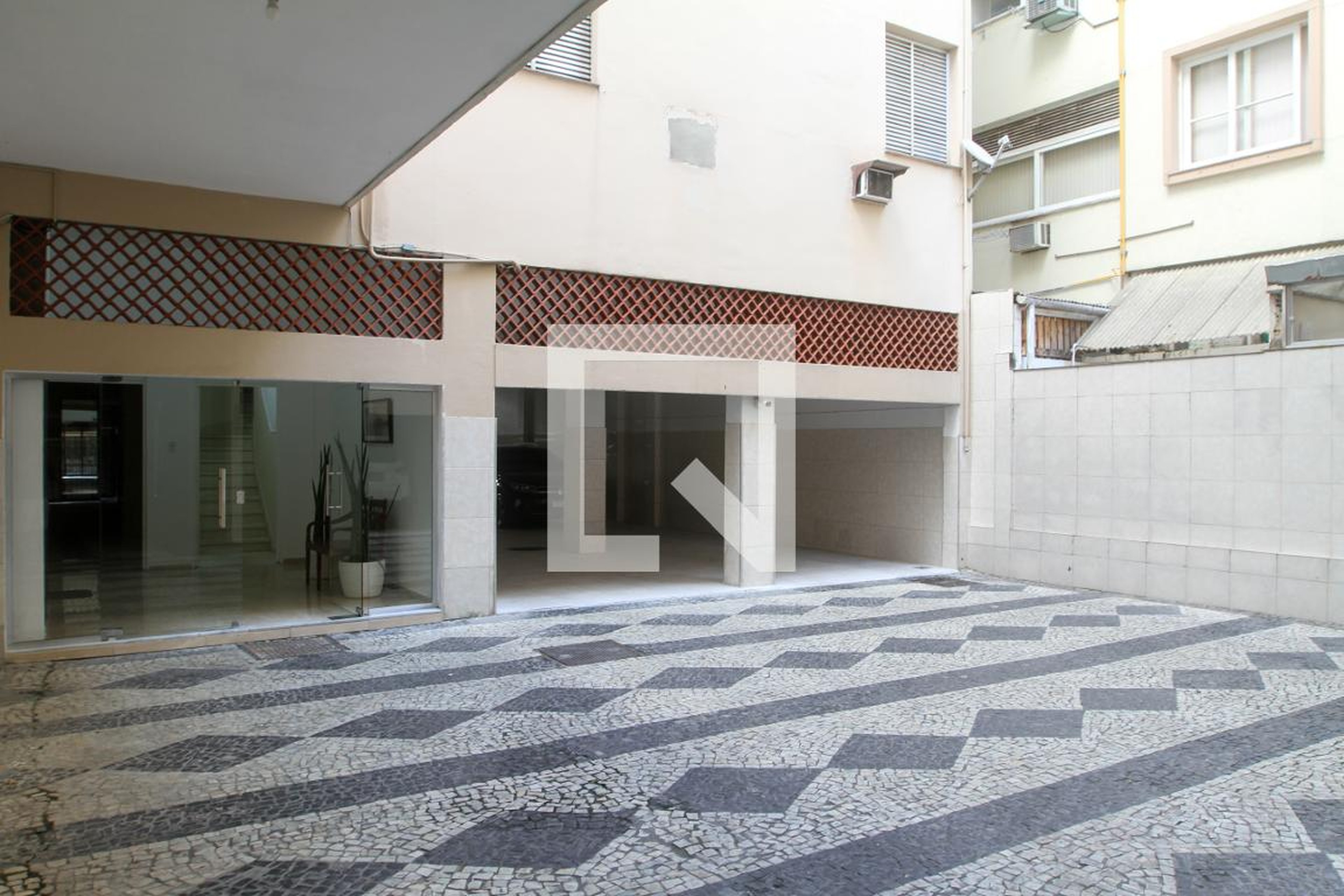 Entrada do Prédio - Edifício Aurora