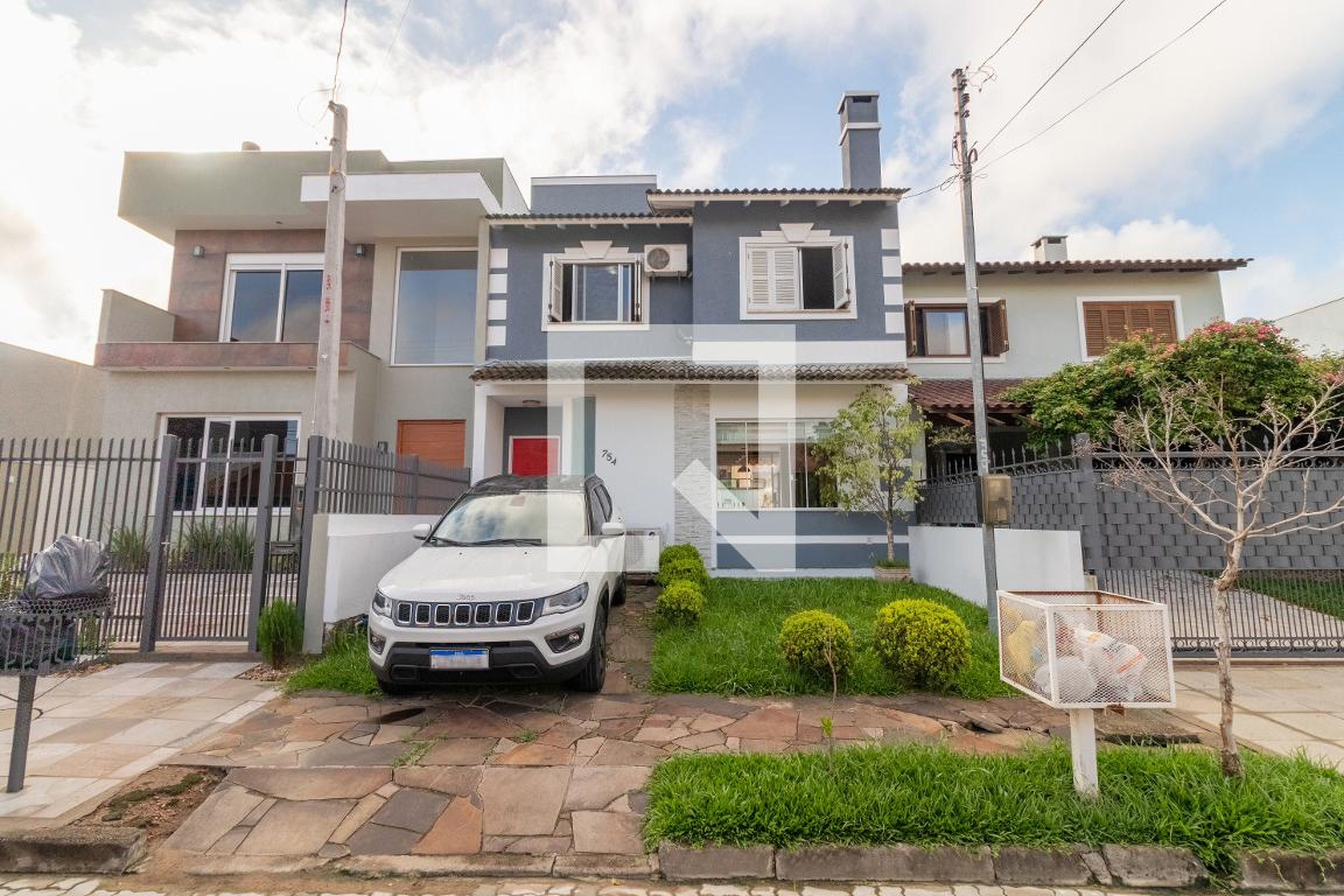 Fachada Condomínio em Rua Corticeira, 754