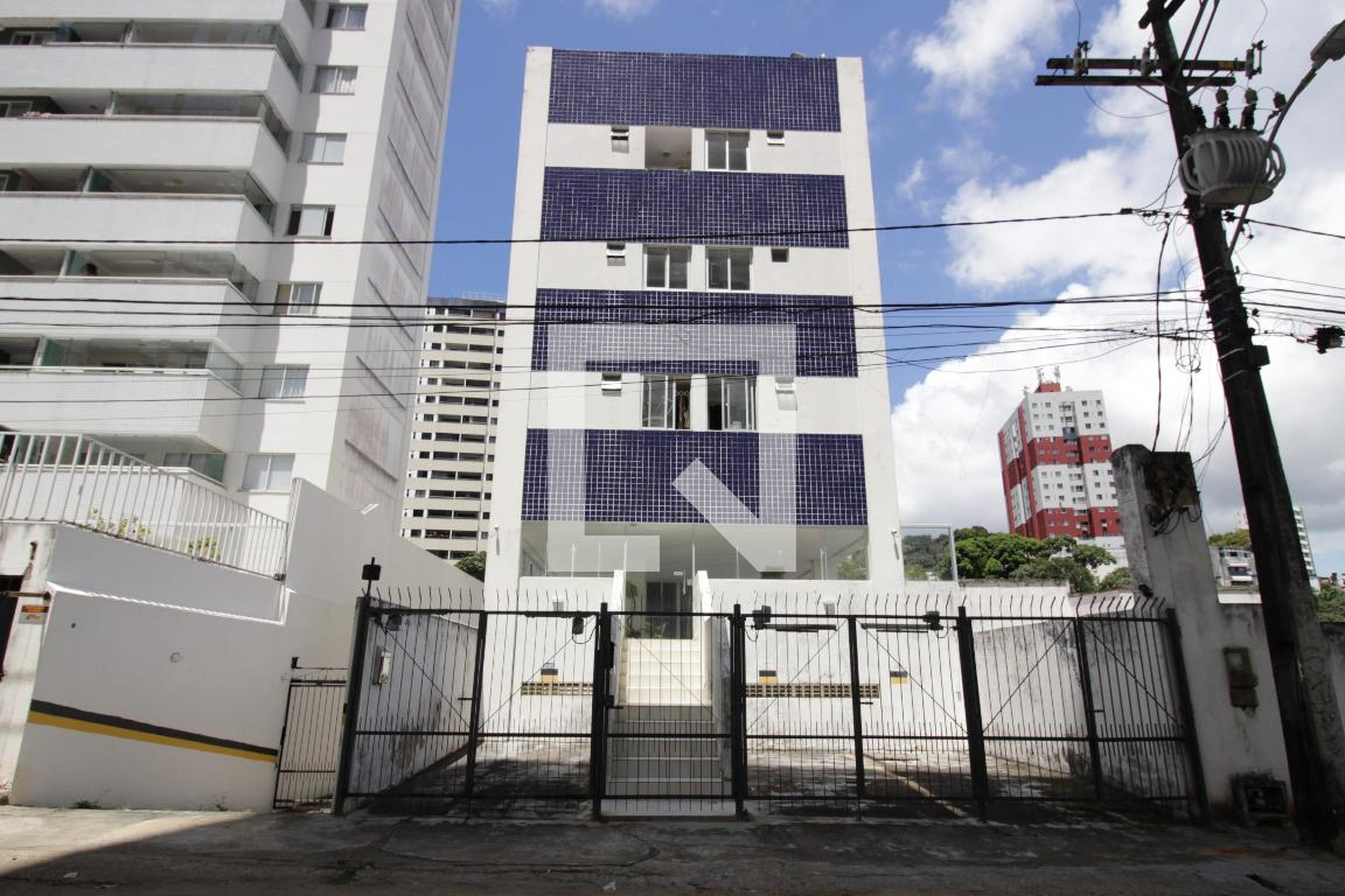 FACHADA Edifício bosque do Candeal