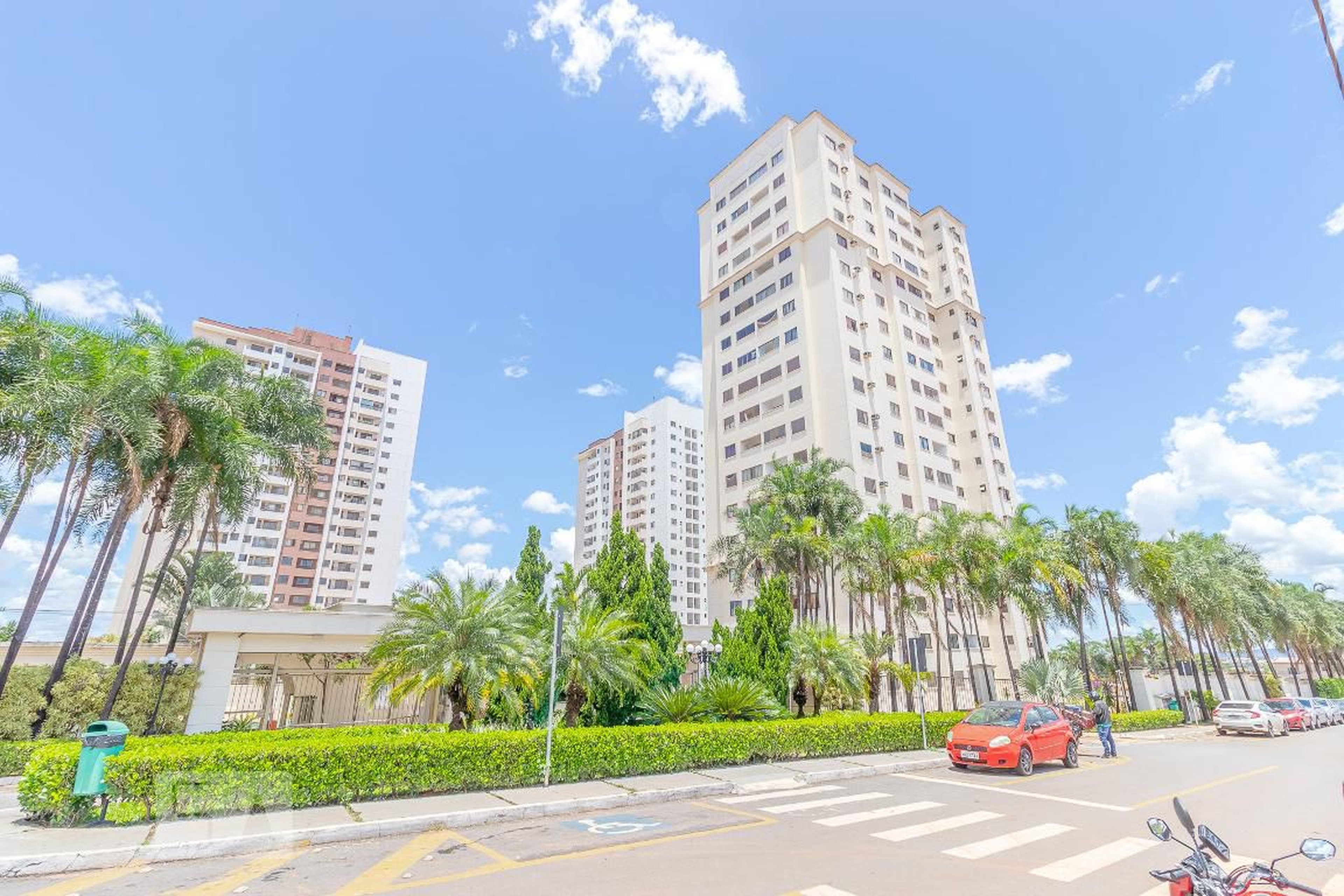 Fachada do Condomínio Condomínio em Rua Doze, 150