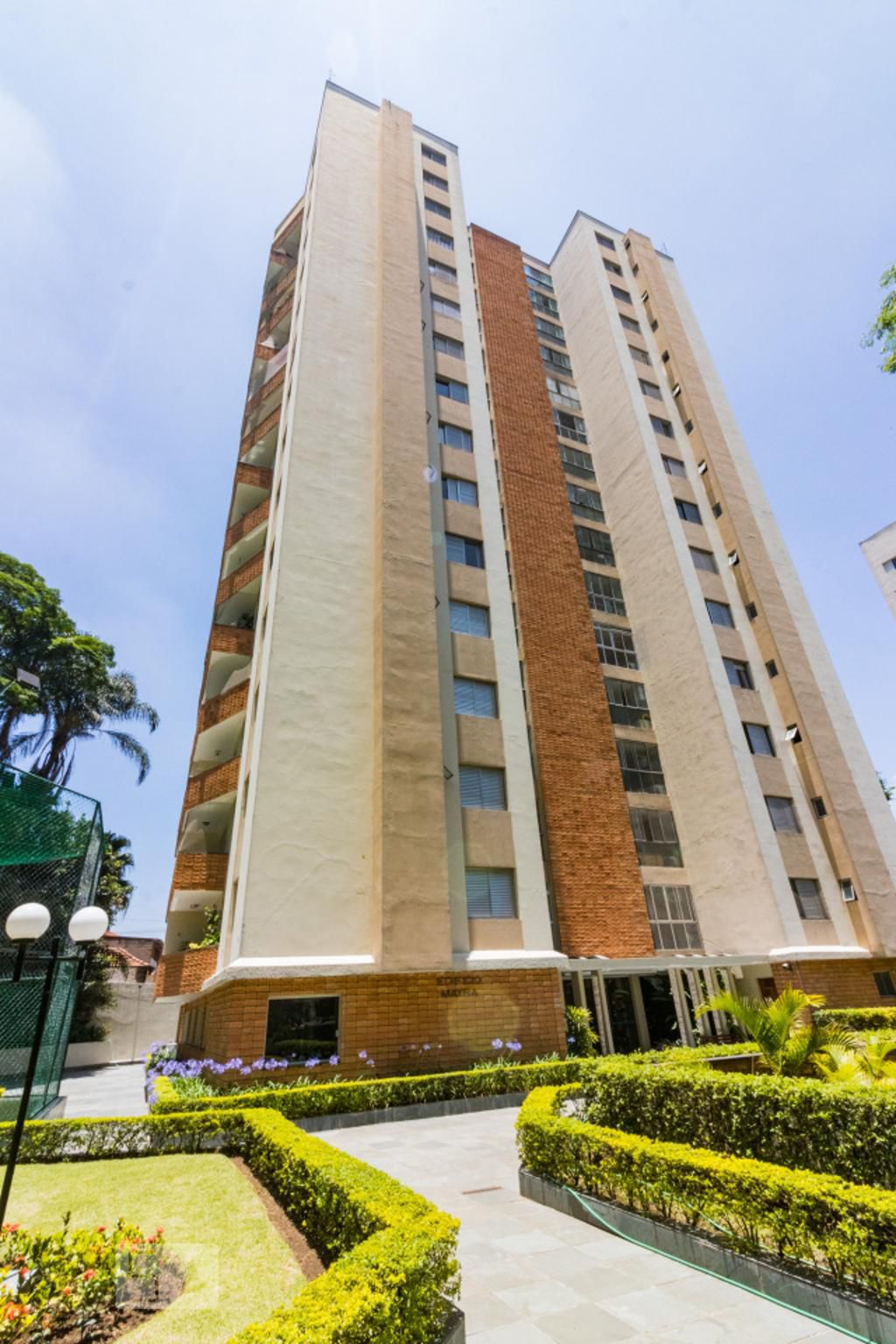 Área Externa - Rosa Azul