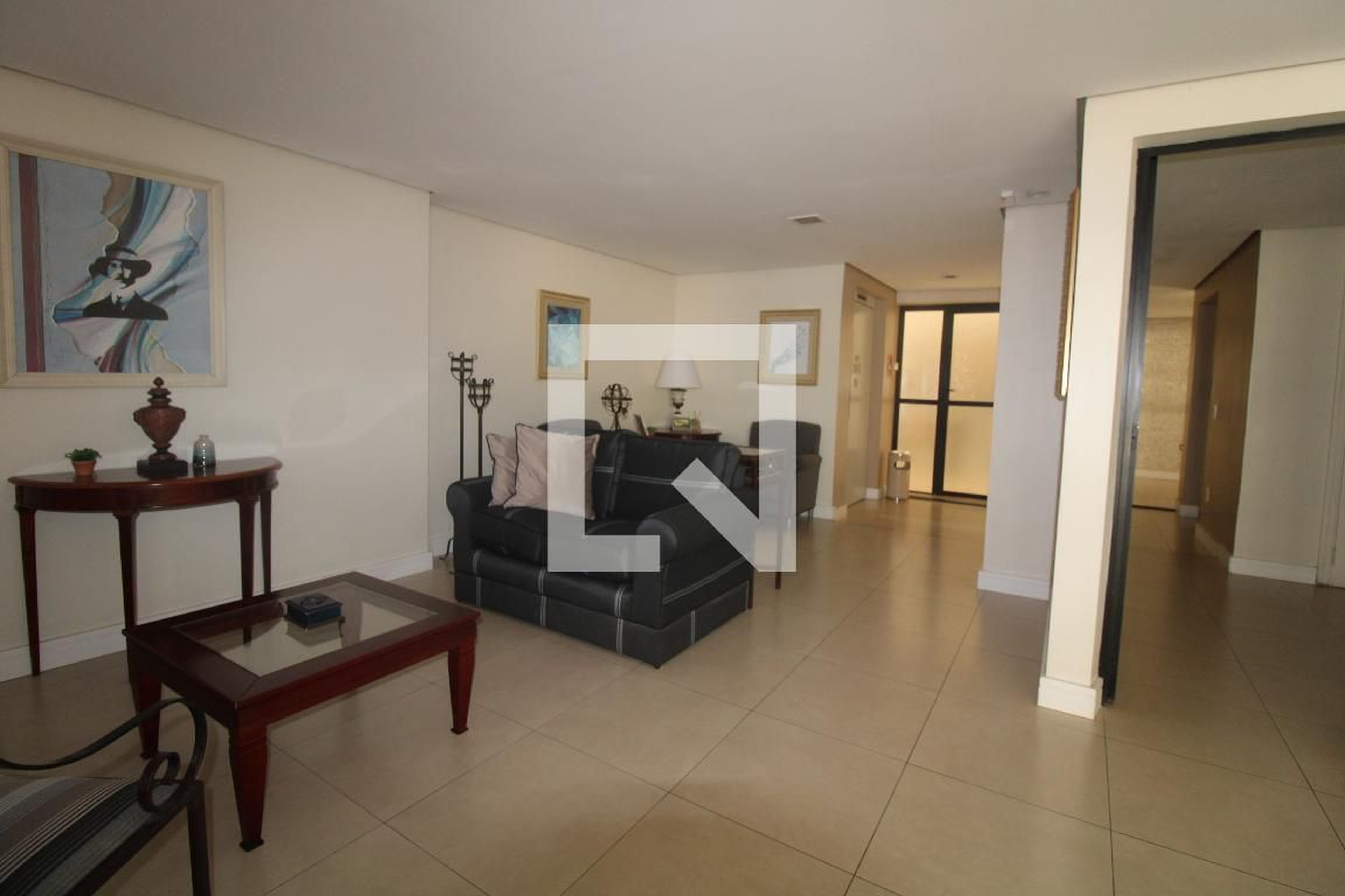 Hall de Entrada - 14 BIS