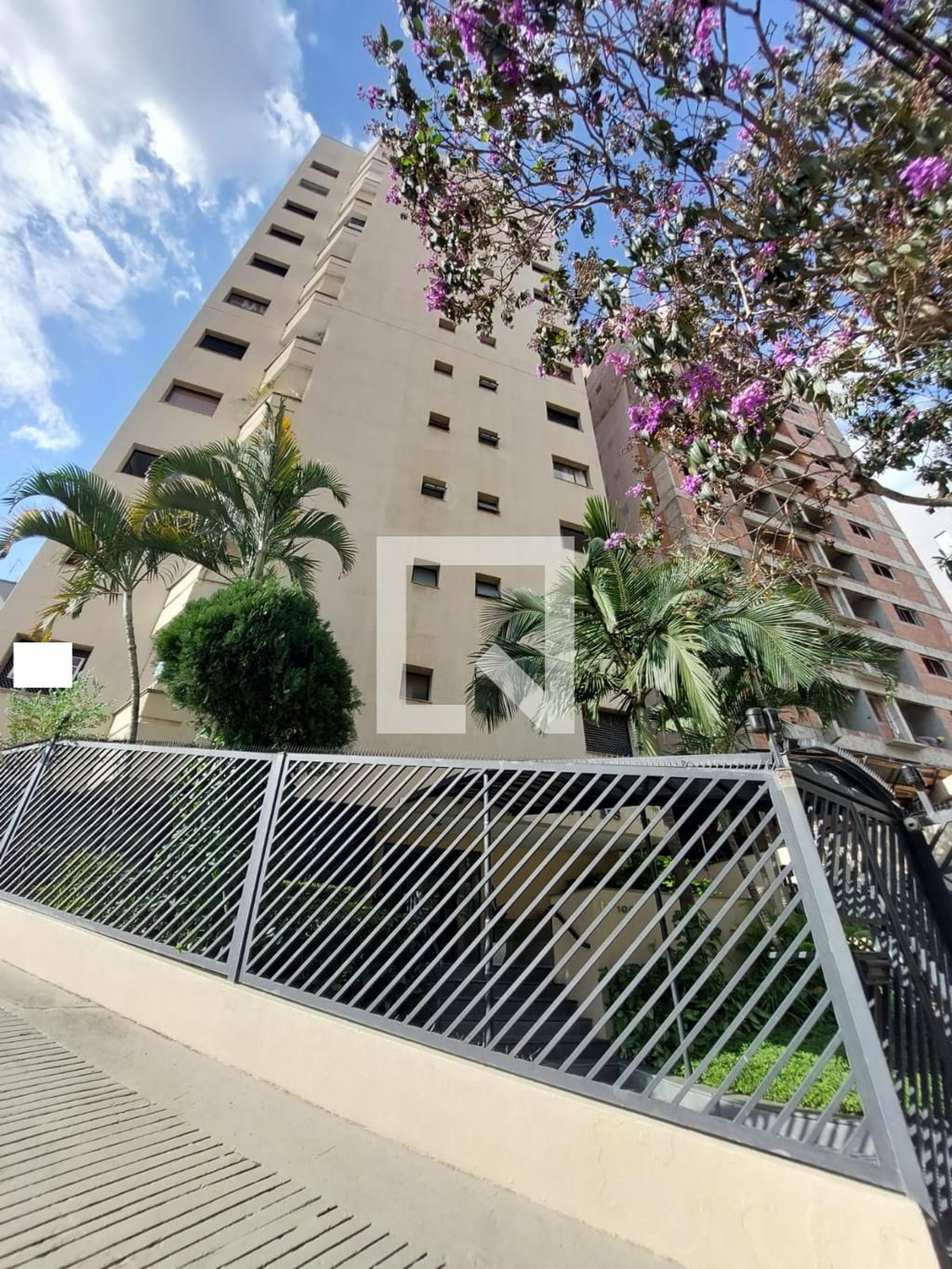 Fachada Condomínio 14 BIS