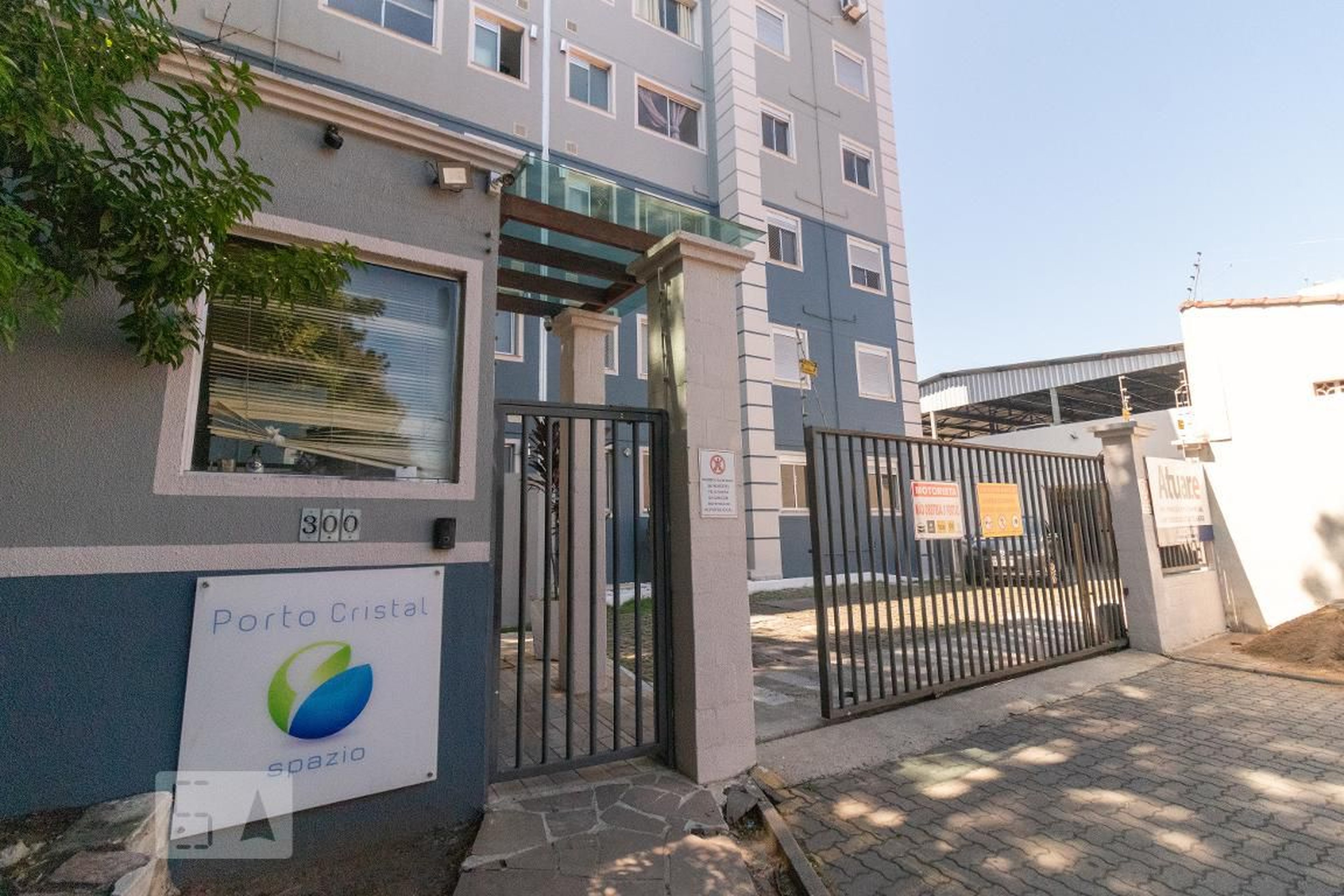 Fachada Condomínio em Rua Professor Gilberto Jorge Gonçalves, 300