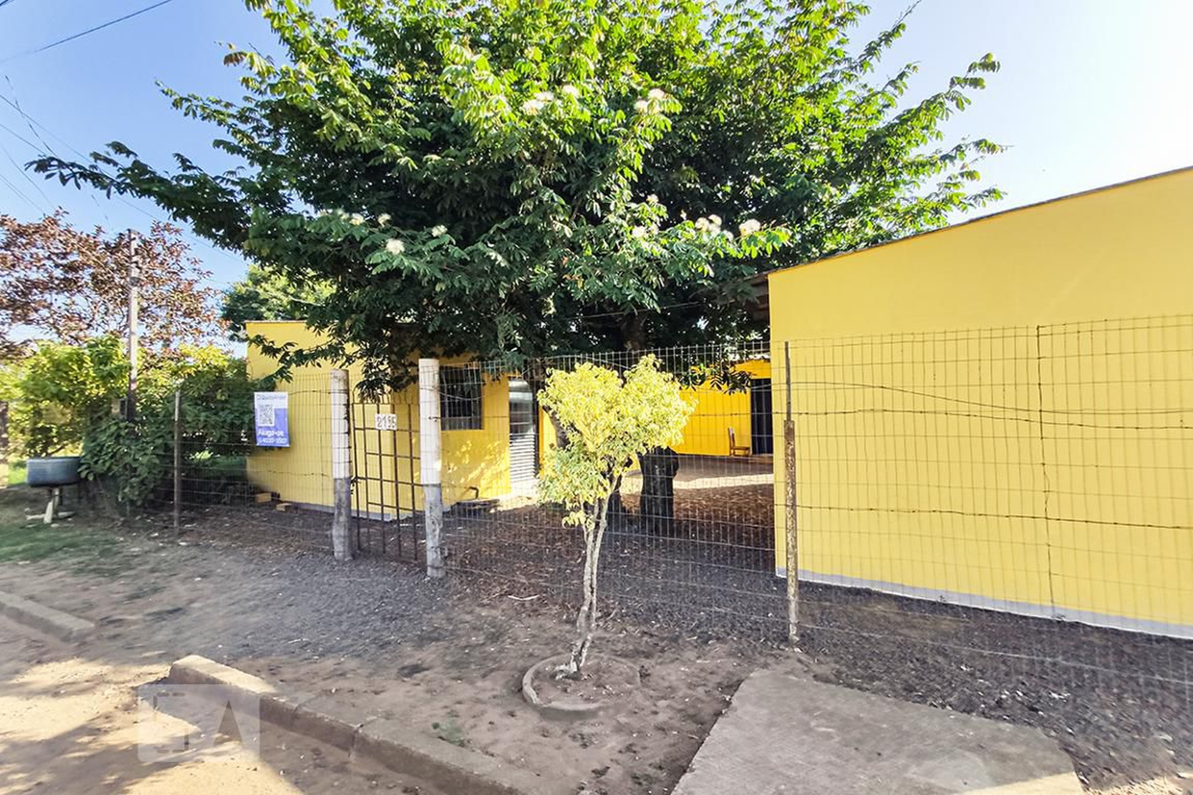 Fachada Condomínio em Rua Paulo Couto, 35