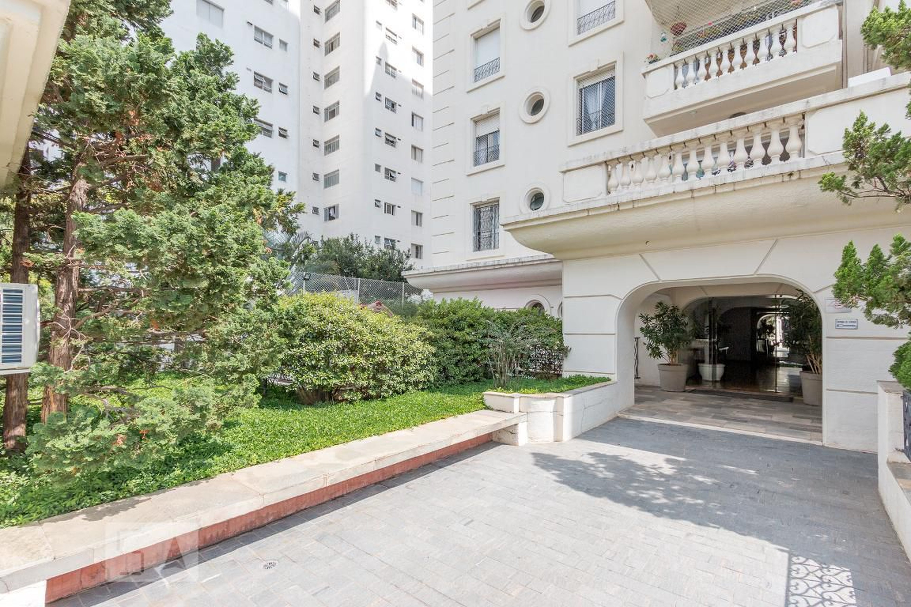 Entrada - Edifício Barão de Cocais