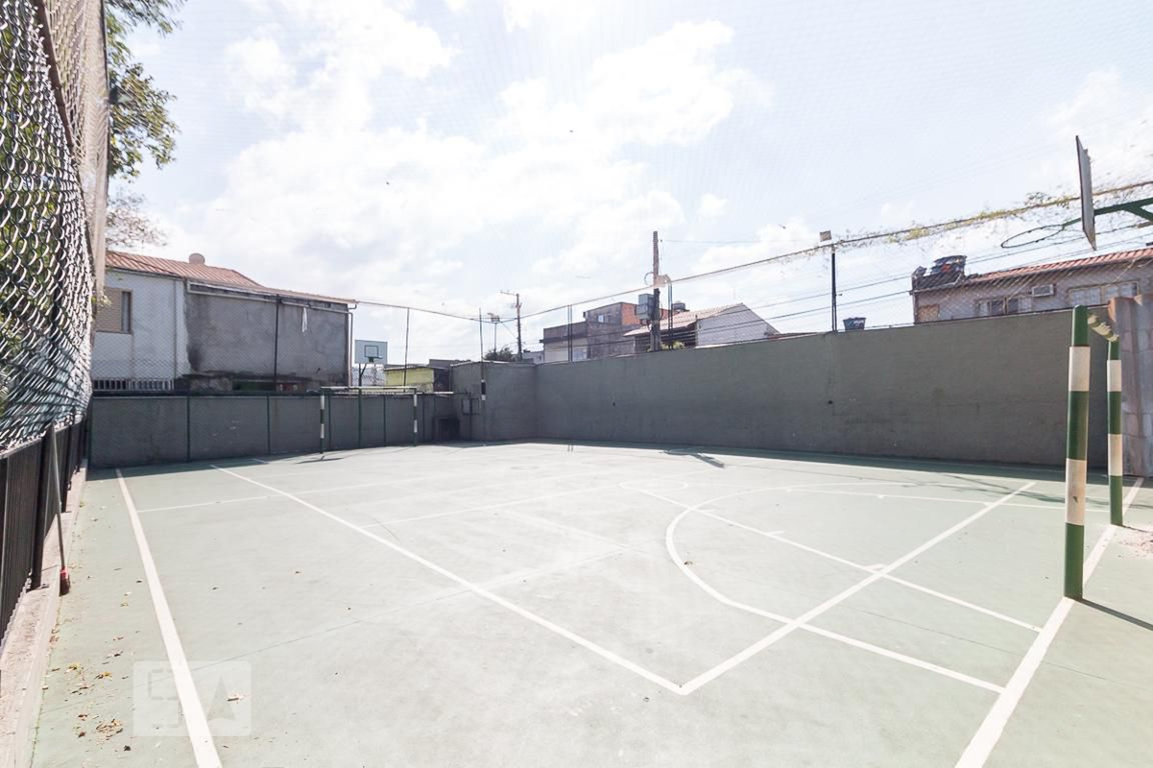 Quadra poliesportiva - Residencial Flor dos Morros