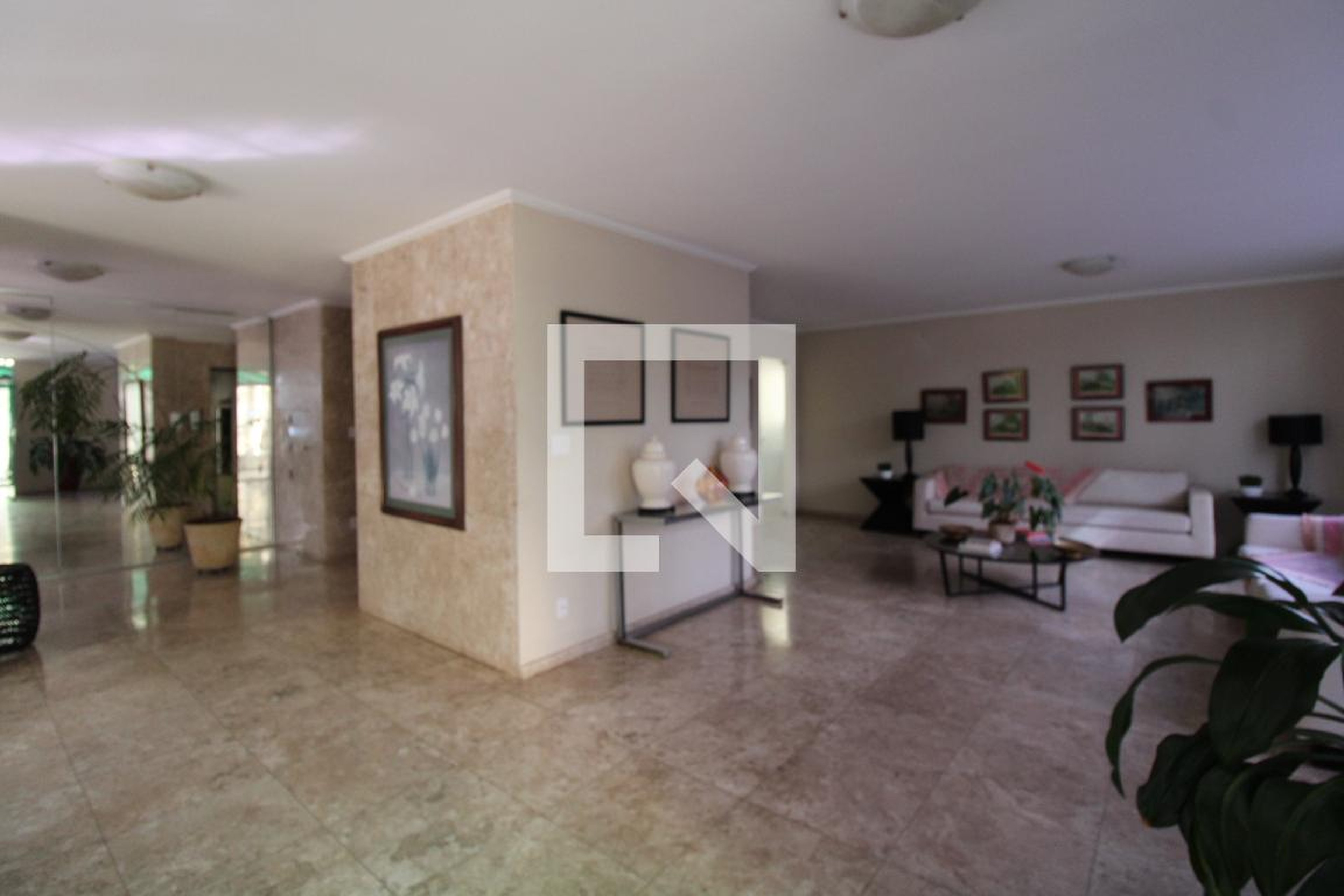 Hall de Entrada - Roberta