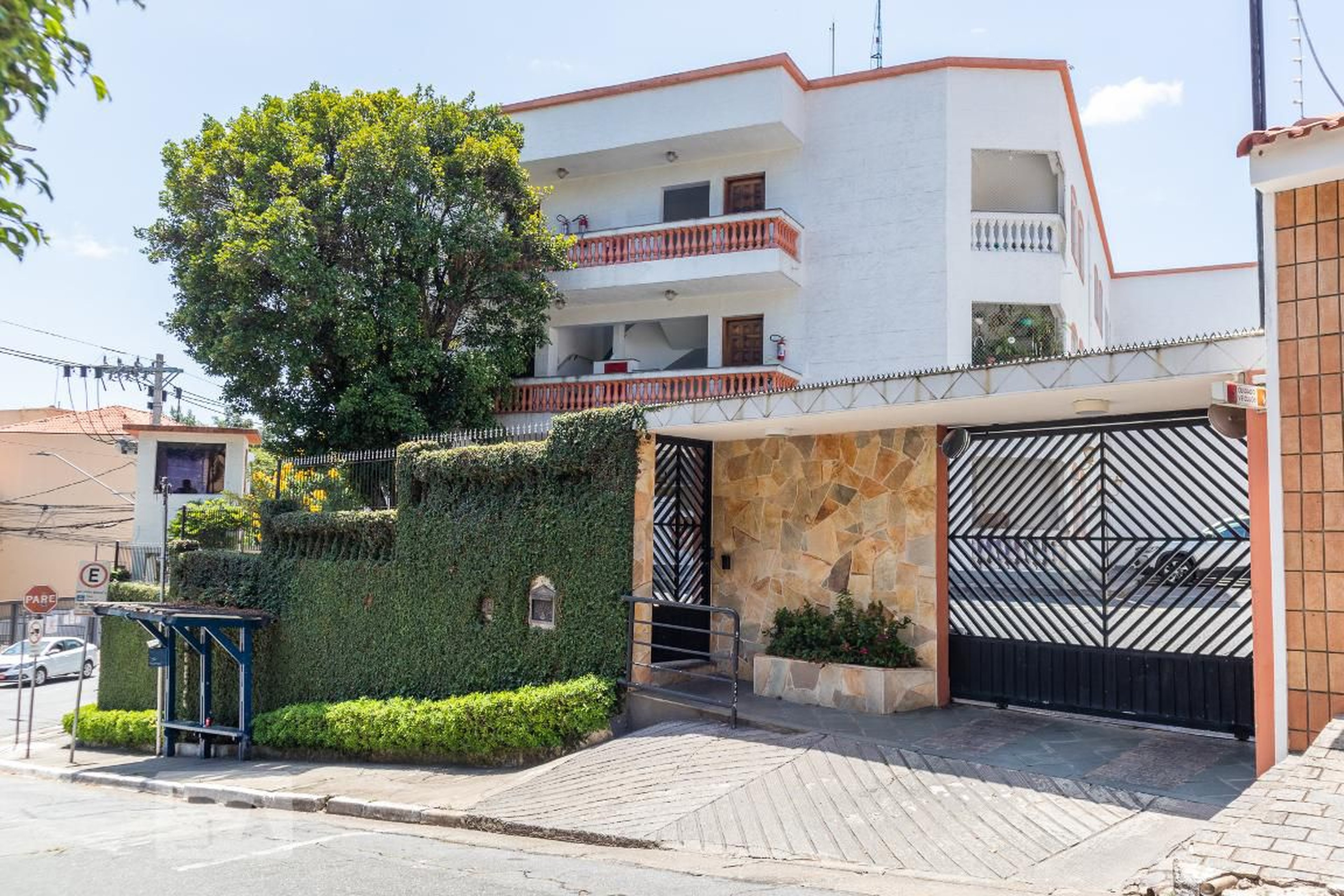 Fachada Condomínio Solar de Sevilla