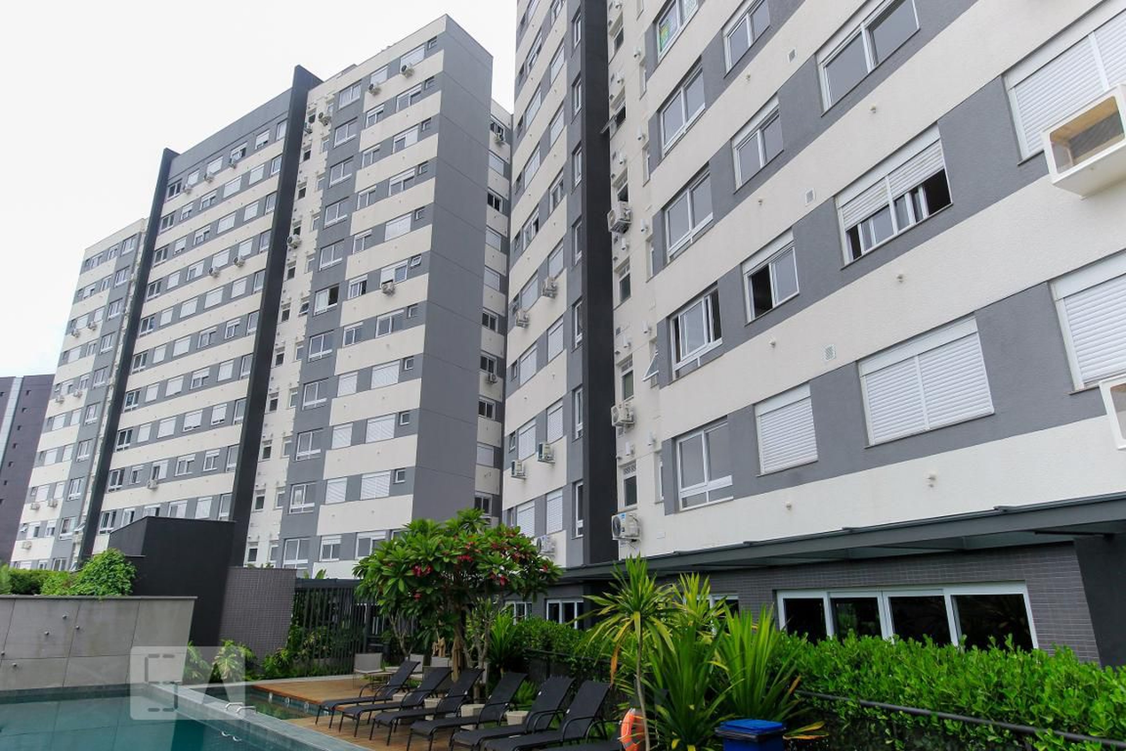 Fachada Condomínio em Rua Antonio Sereno Moretto, 56