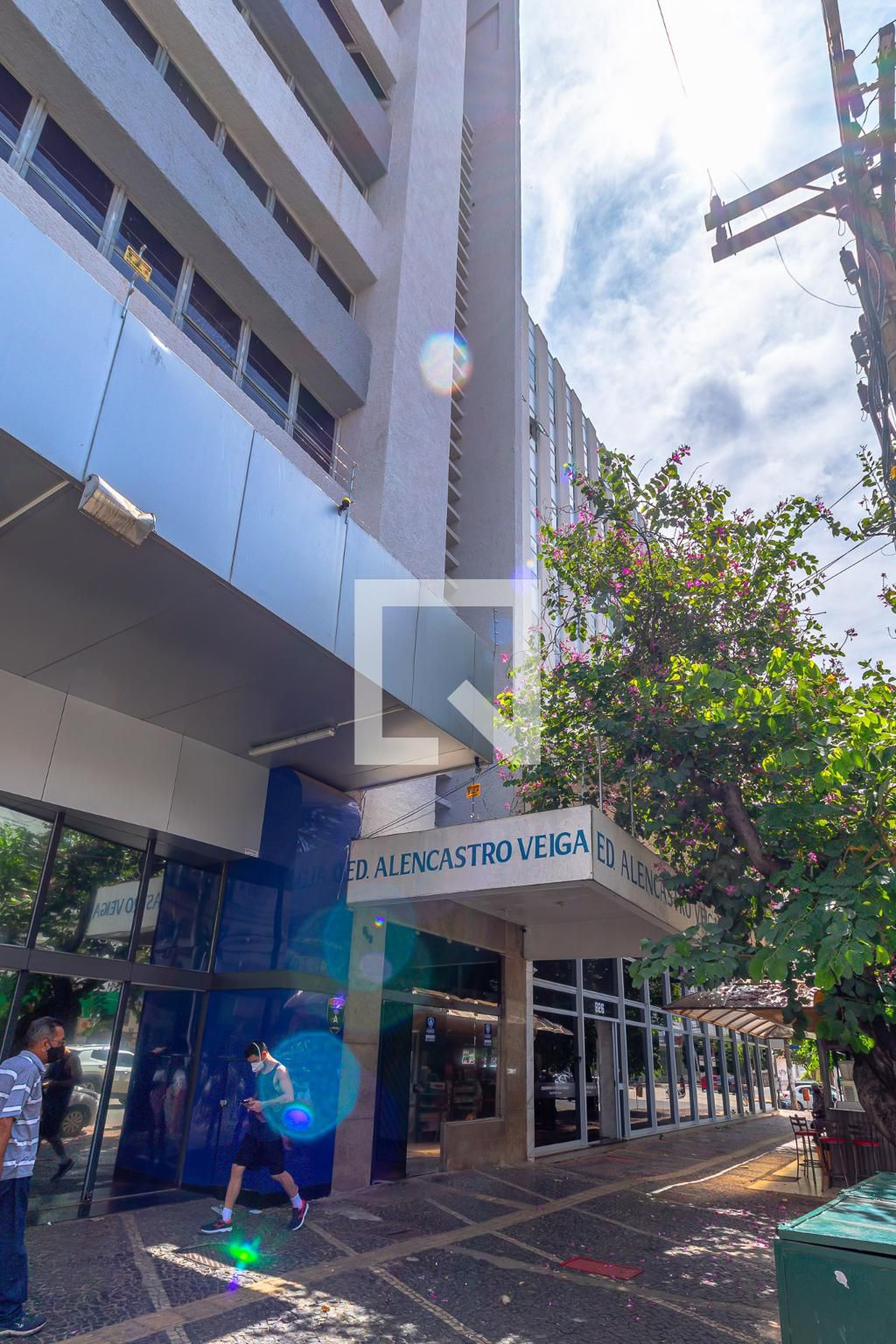 Fachada do Condomínio Edifício Alencastro Veiga