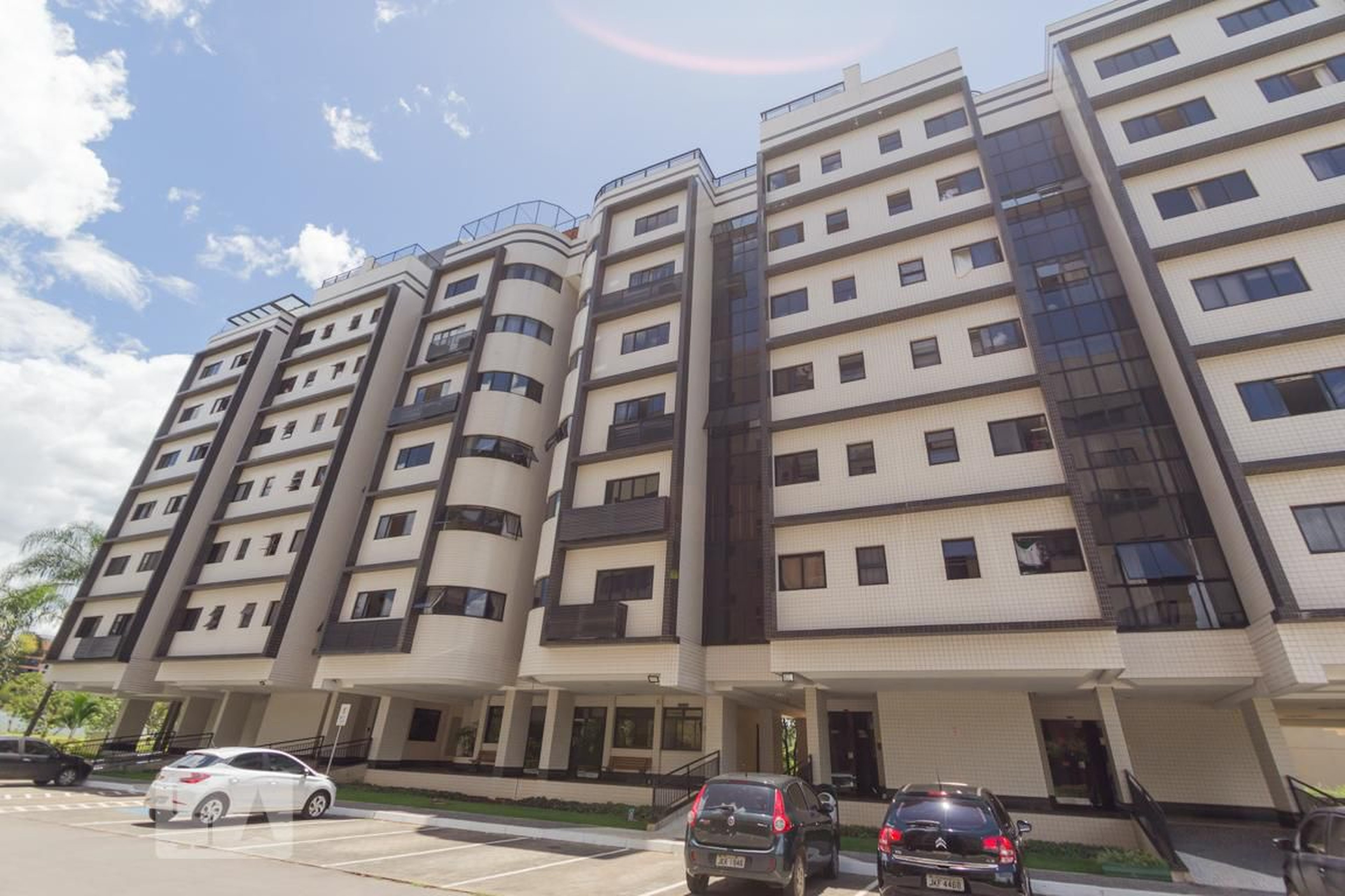 Fachada Condomínio em Sqn 109, Bloco H