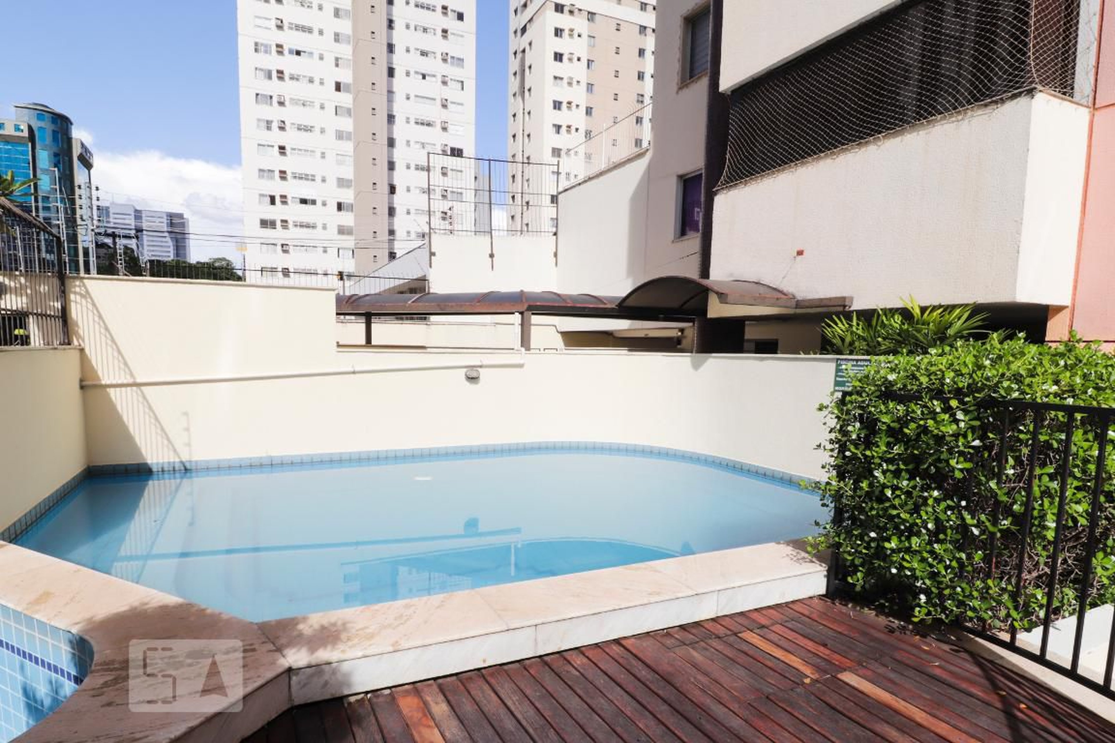Piscina - Edifício Georgette