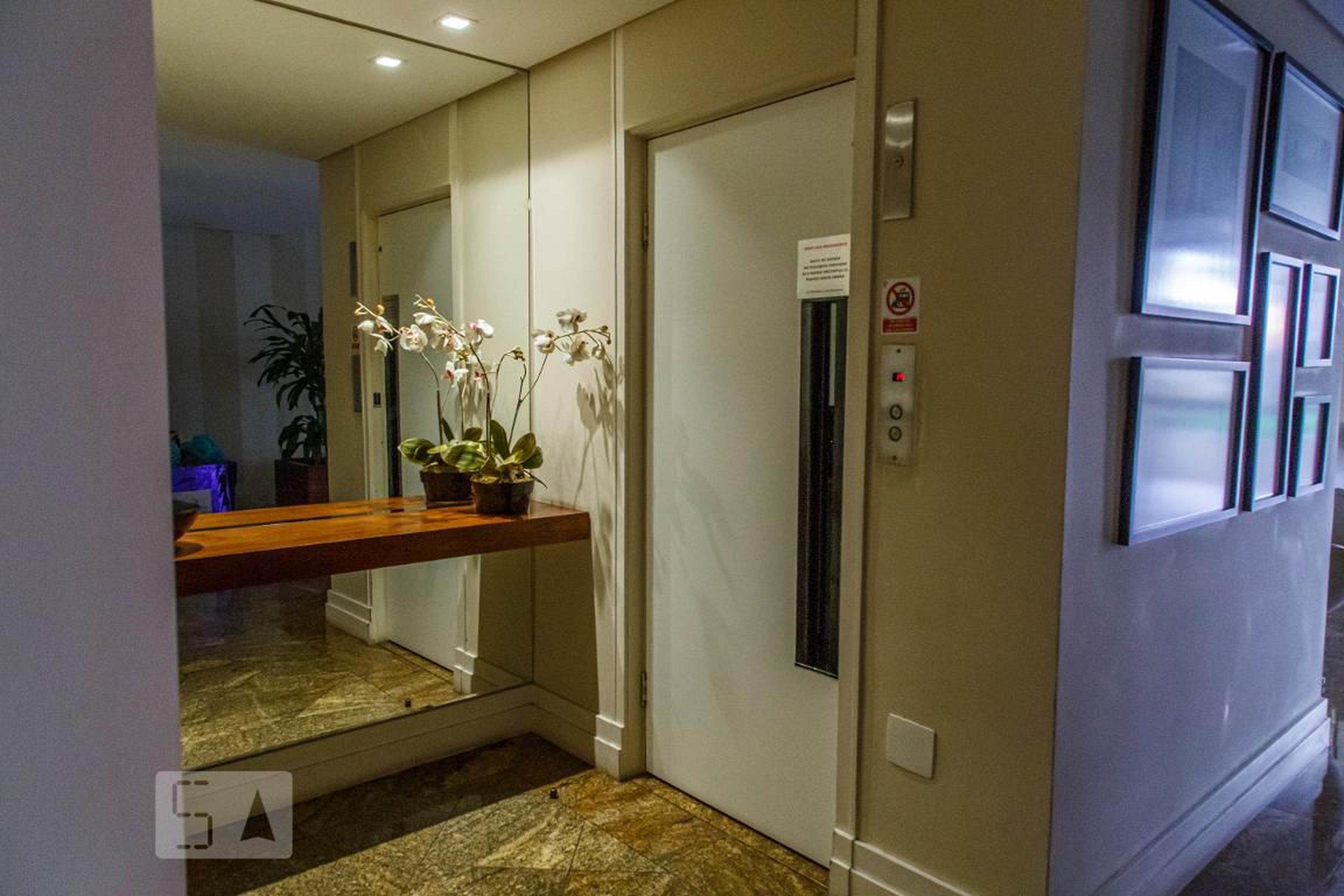 Hall de Entrada - Edifício Iporanga