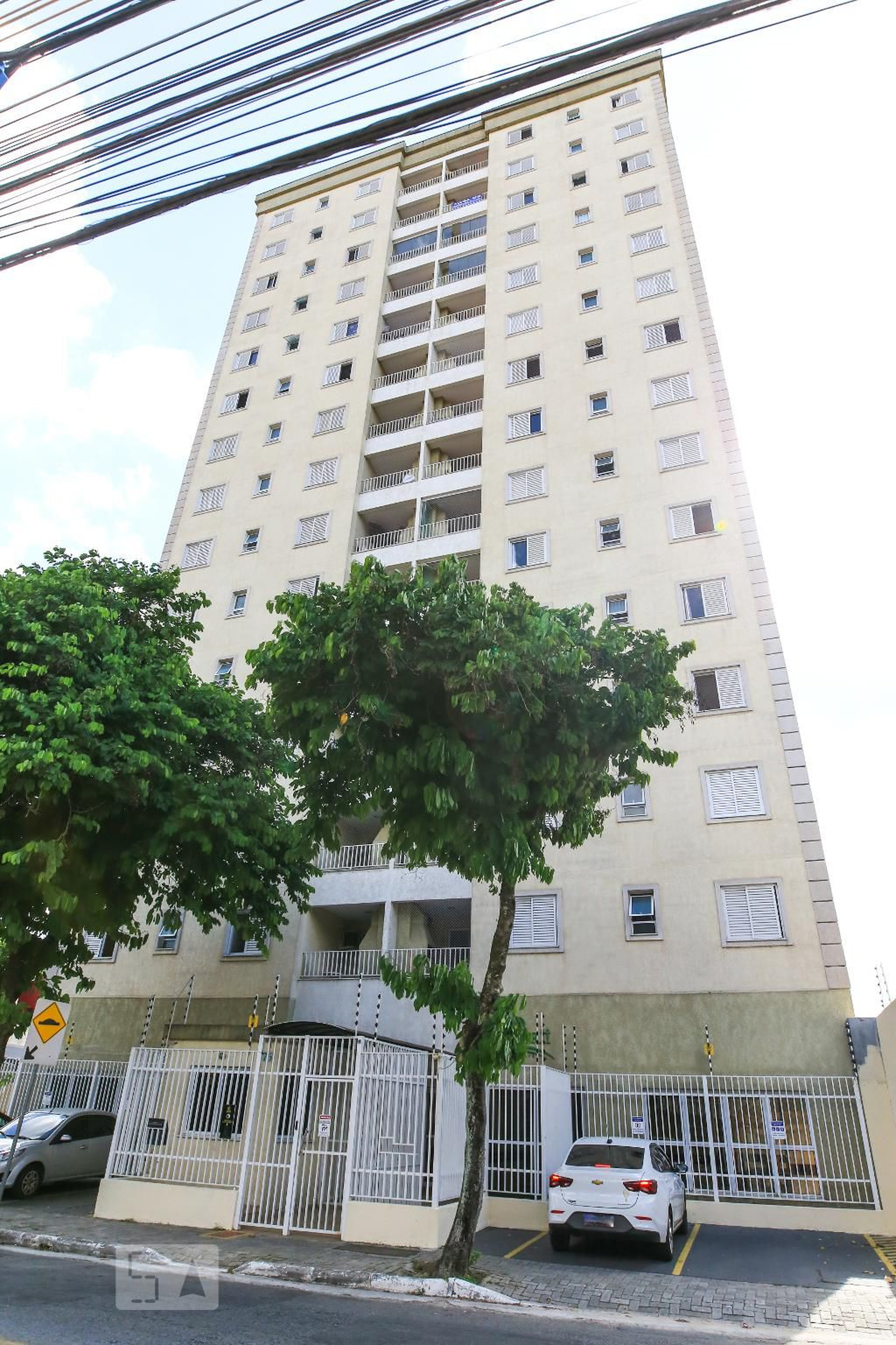 Fachada Condomínio em Rua Tottoni, 523