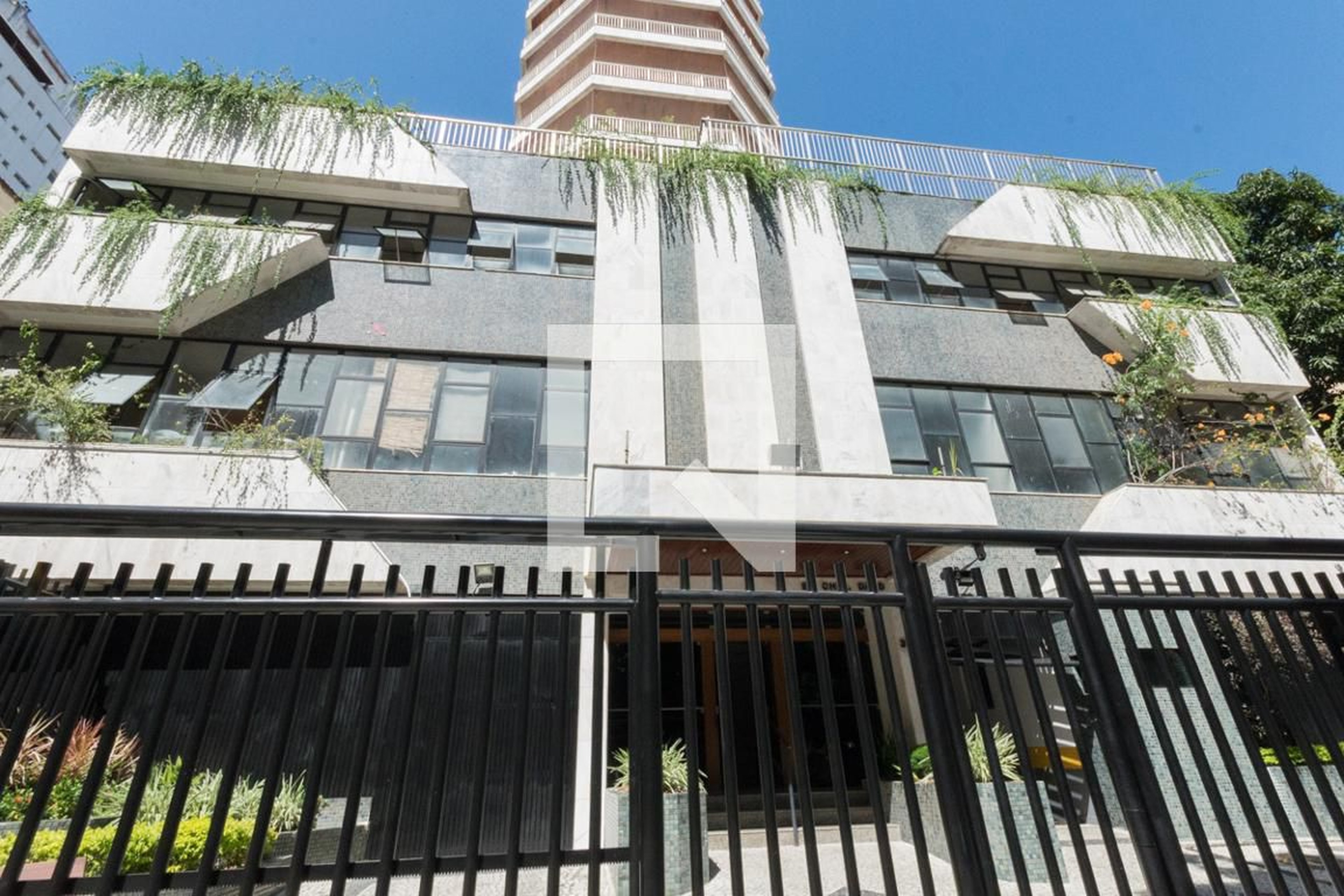 Fachada Condomínio em Rua Soares da Costa, 210