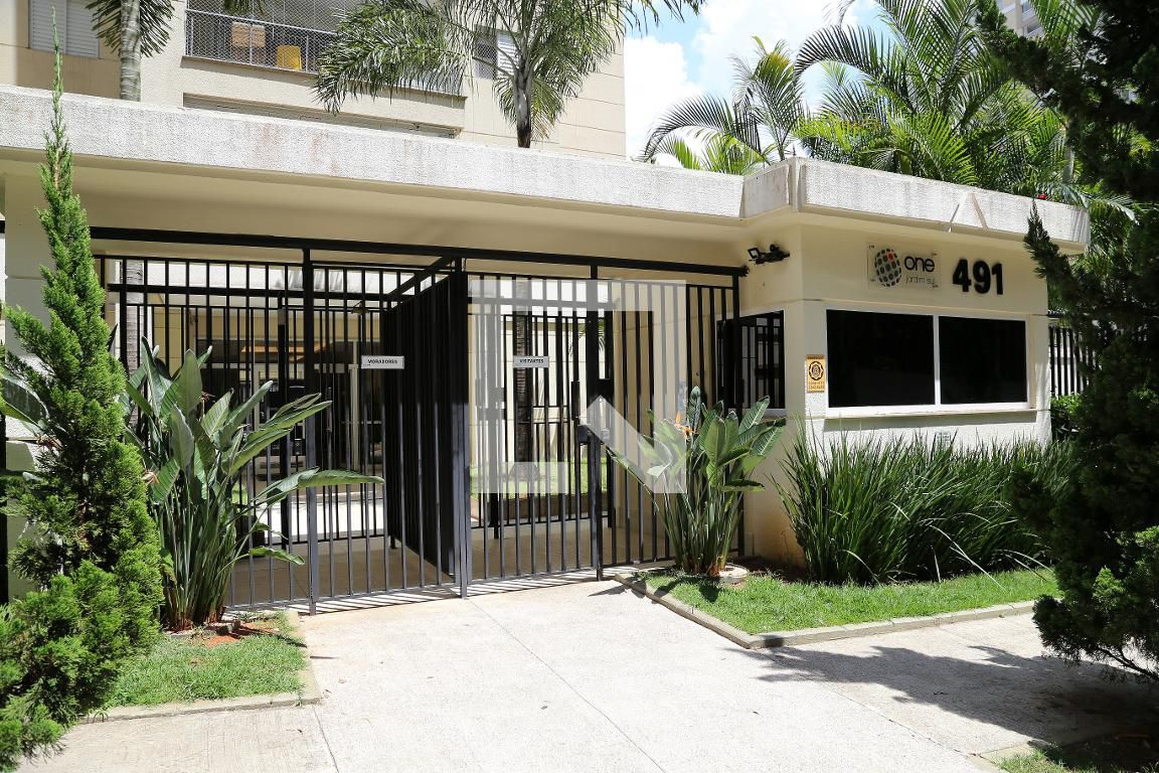 Fachada do Condomínio Condomínio One Jardim Sul