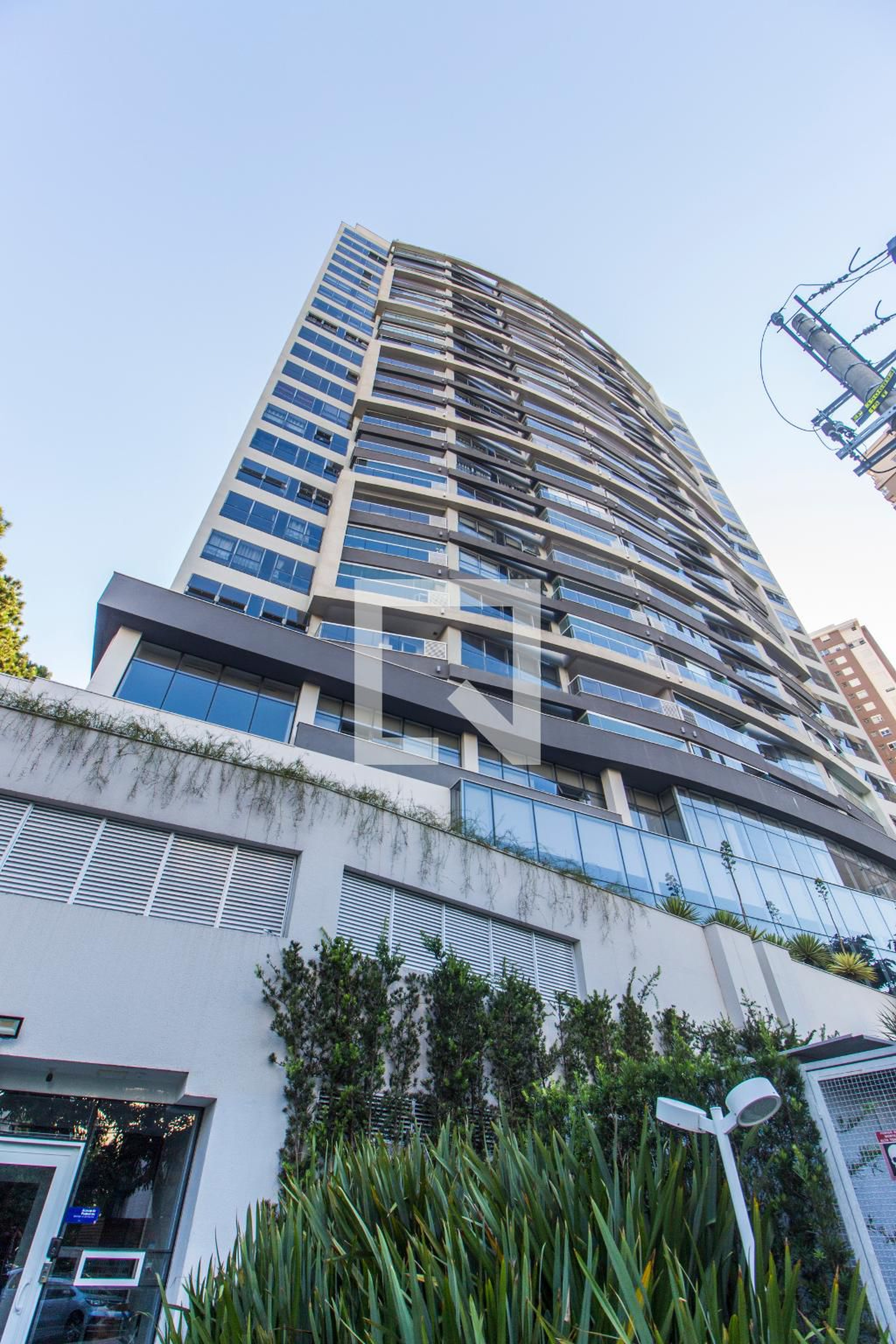 Fachada do Prédio Condomínio Glass Alphaville