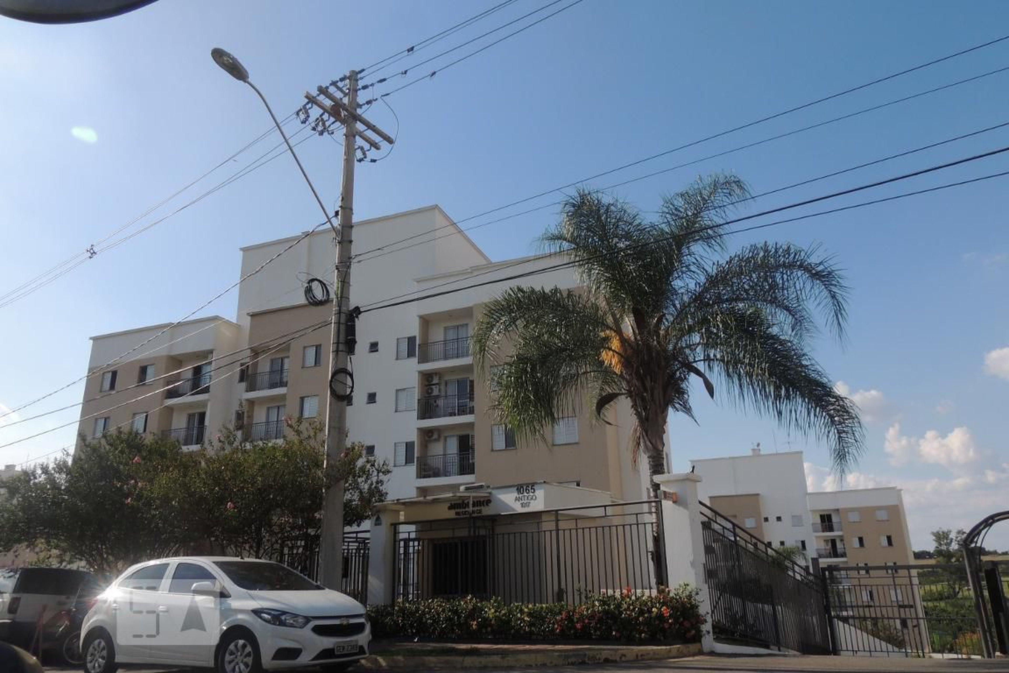 Fachada do Condomínio Condomínio Ambiance Residence IV