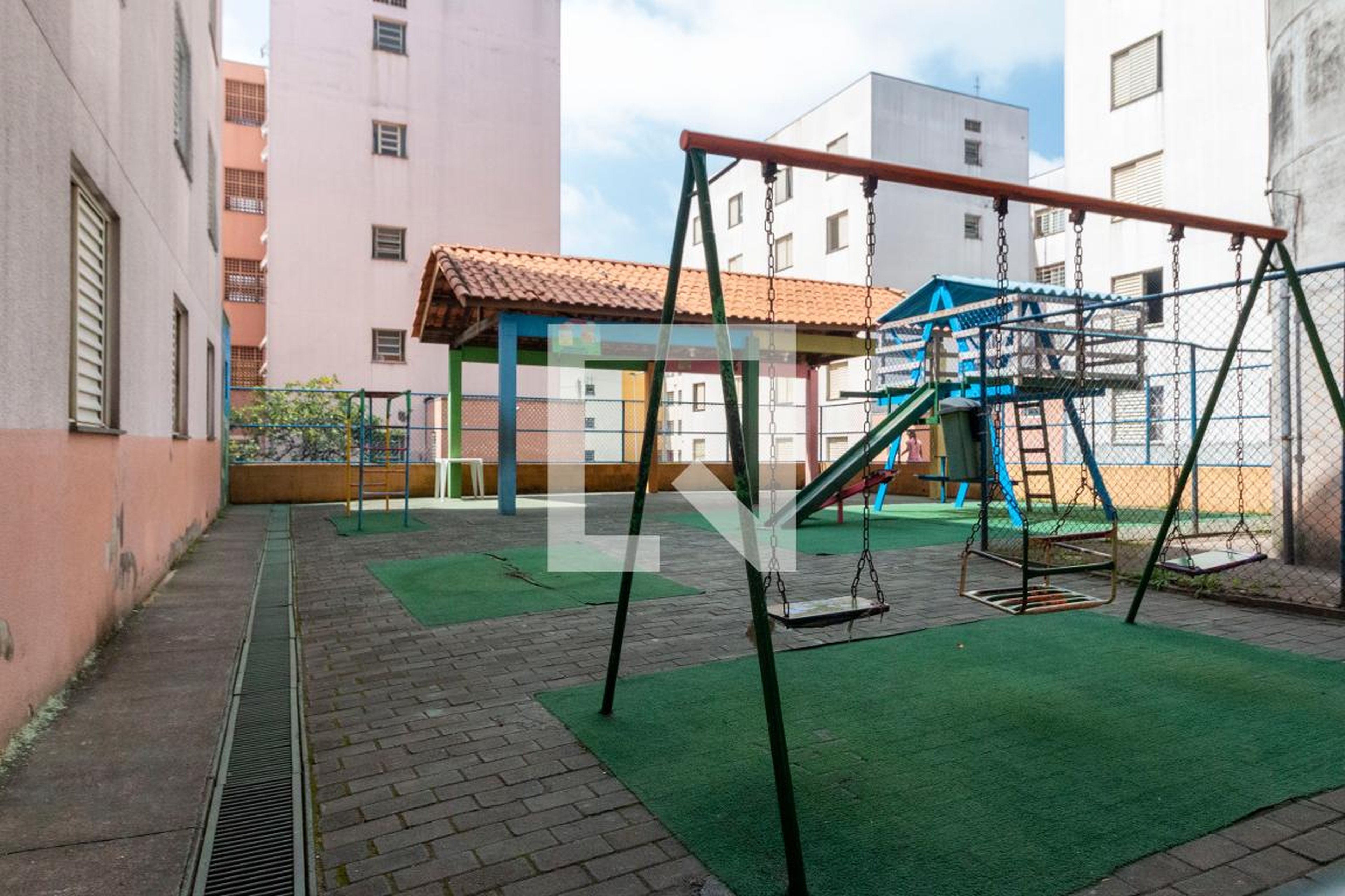 Playground Condomínio em Rua Coração Brasileiro, 31