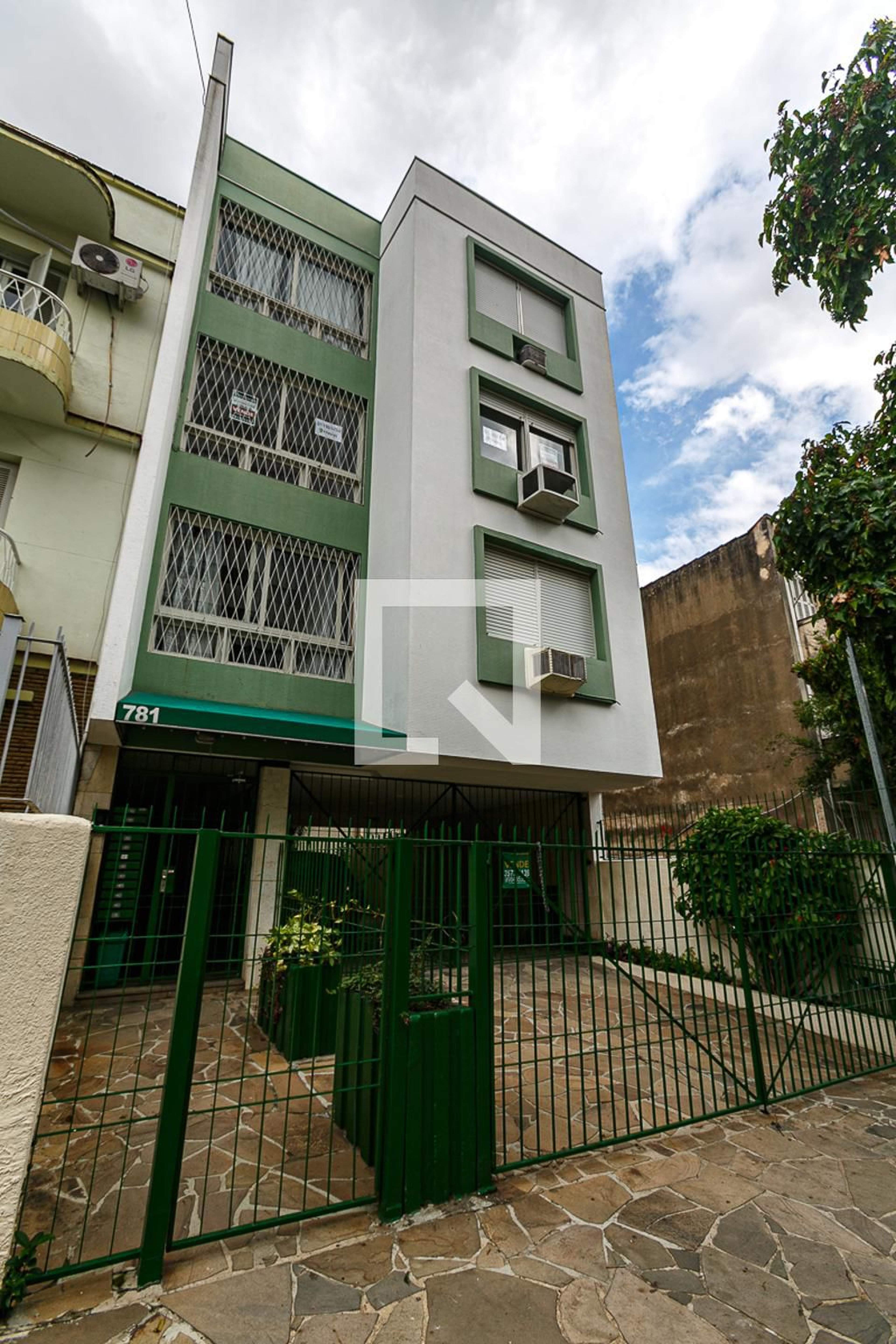 Fachada Edifício Dom Henrique