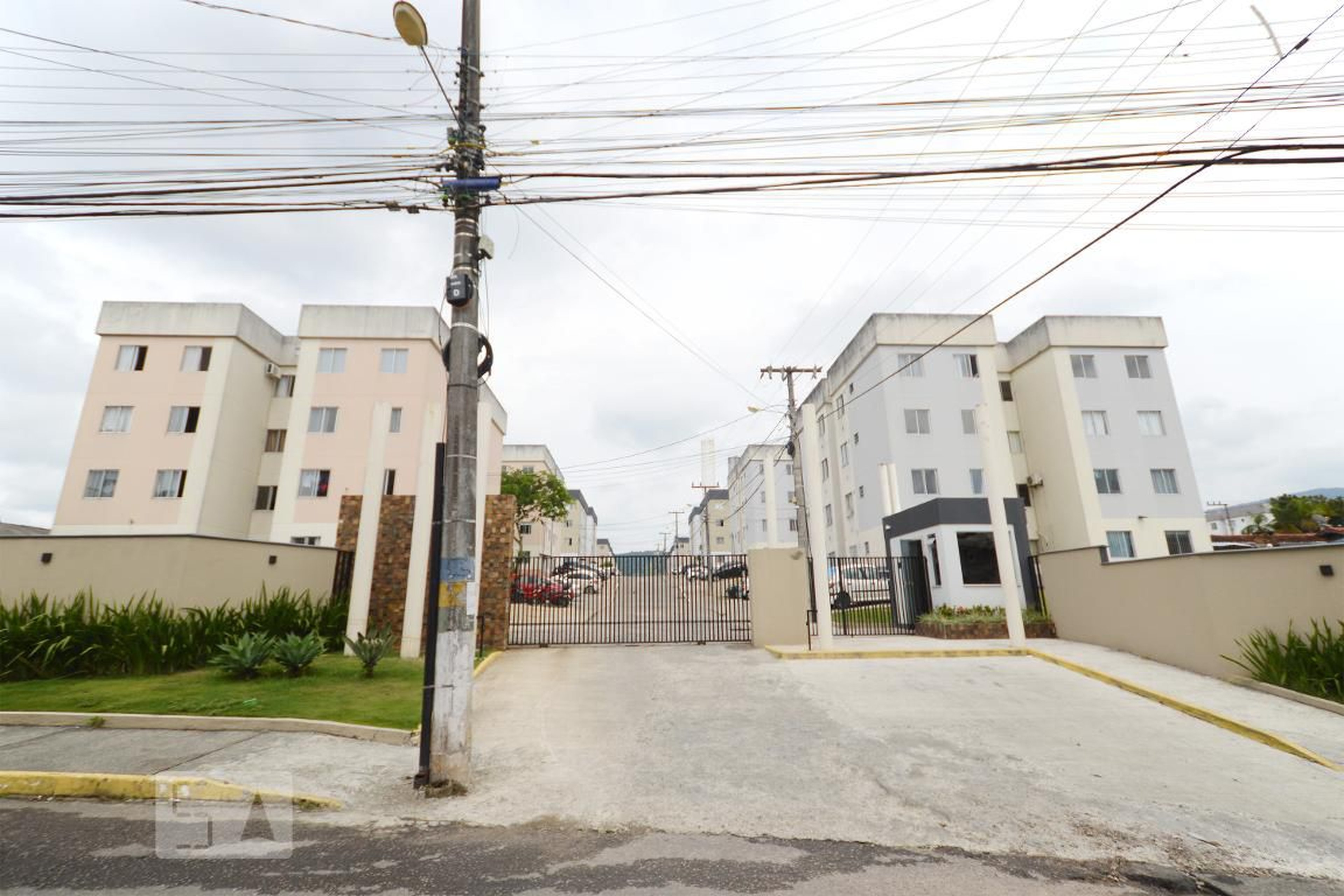 Fachada do condomínio Condomínio Villagio Miramar