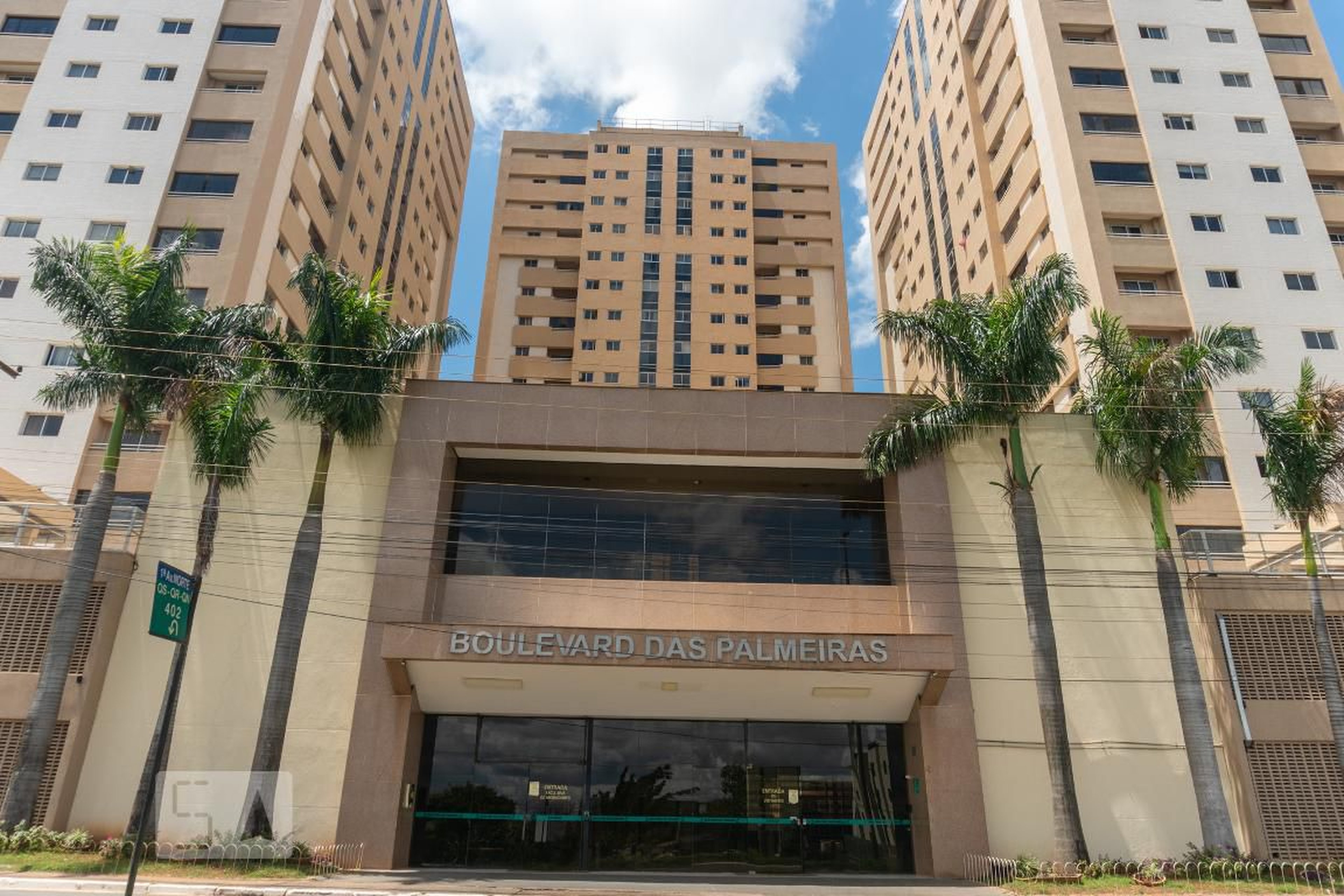 Fachada do Condomínio Condomínio Boulevard das Palmeiras