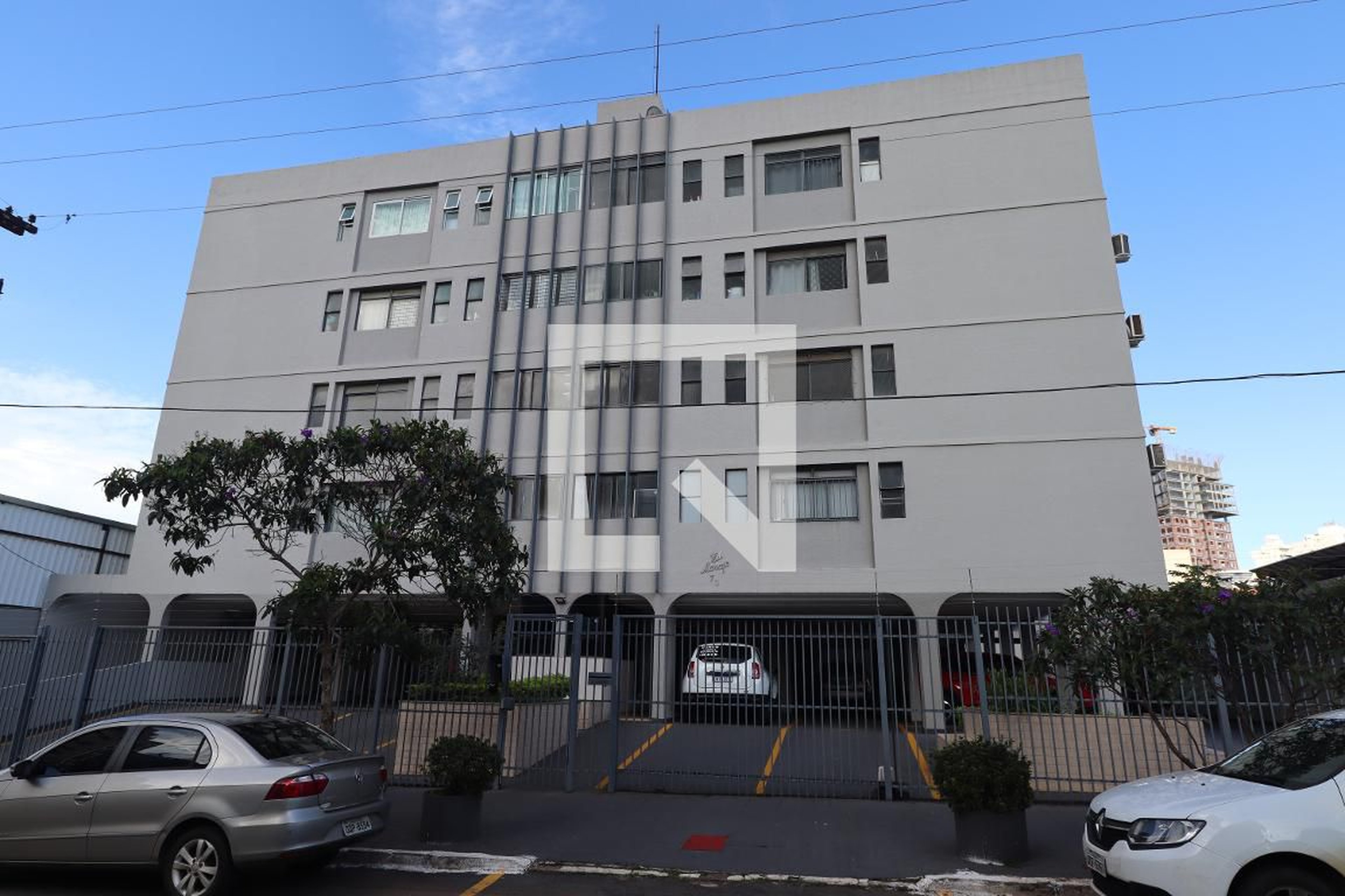 Fachada Condomínio em Rua 1123, 202