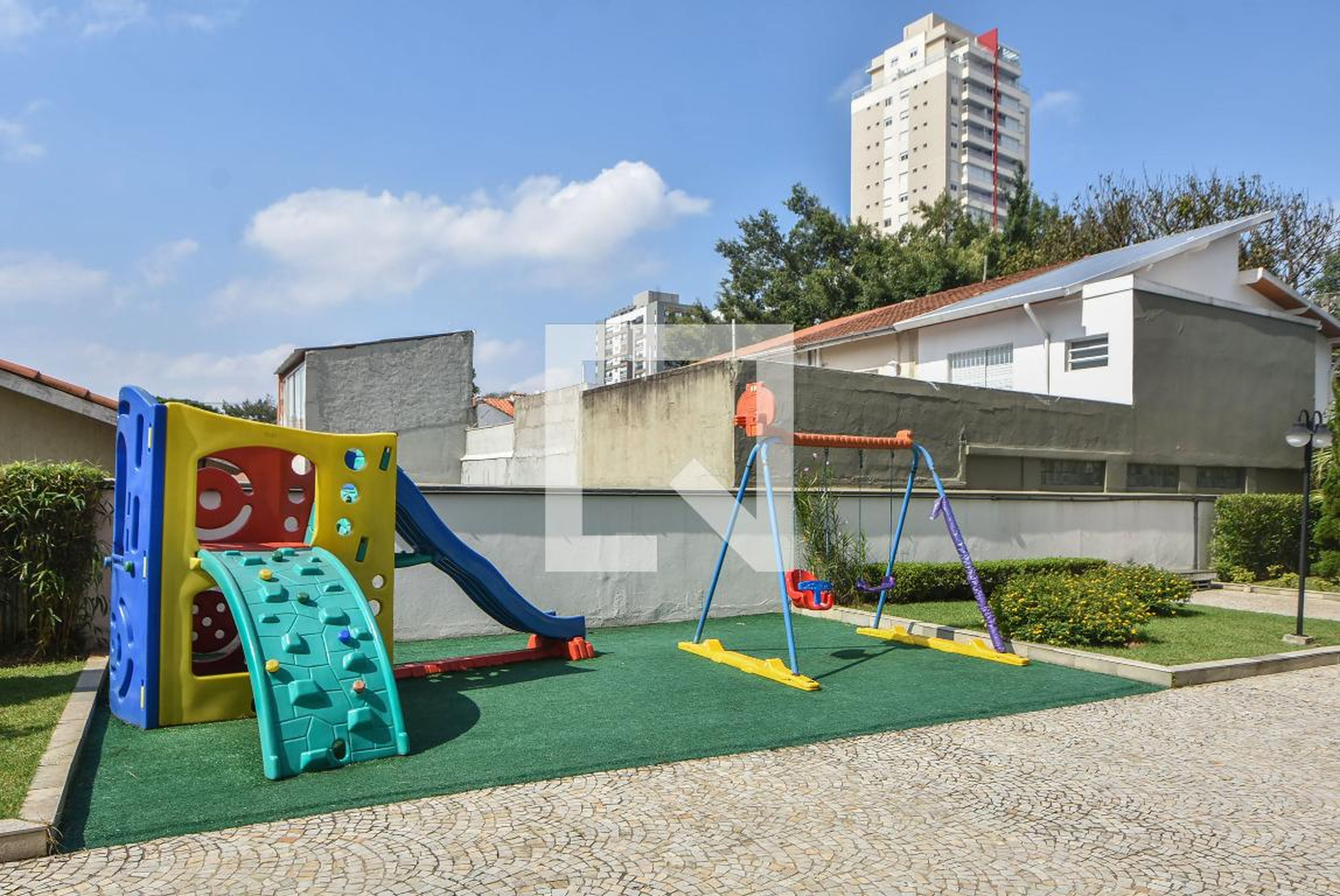 Playground Condomínio em Rua Cristóvão Pereira, 1633