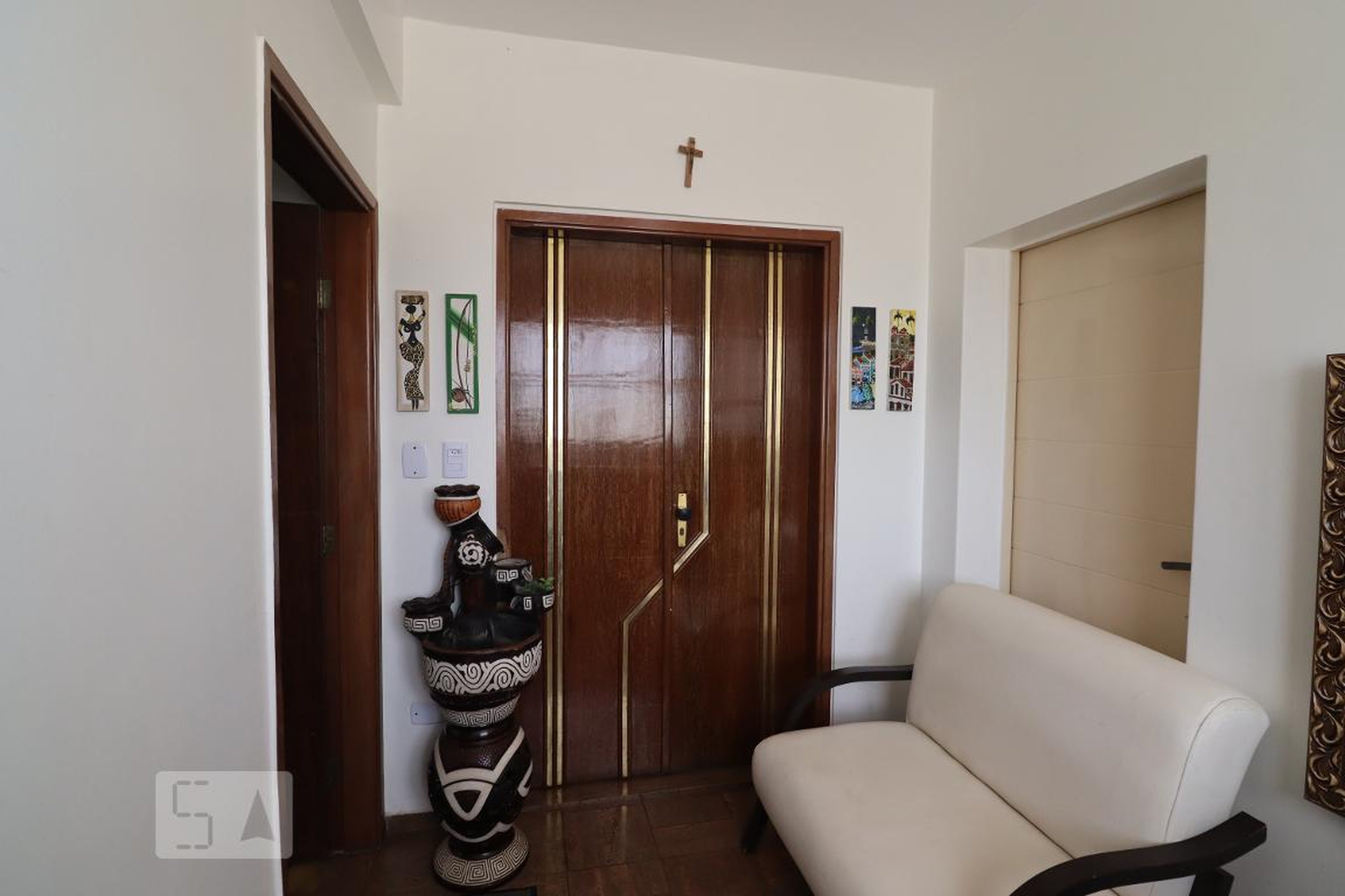 Hall - null